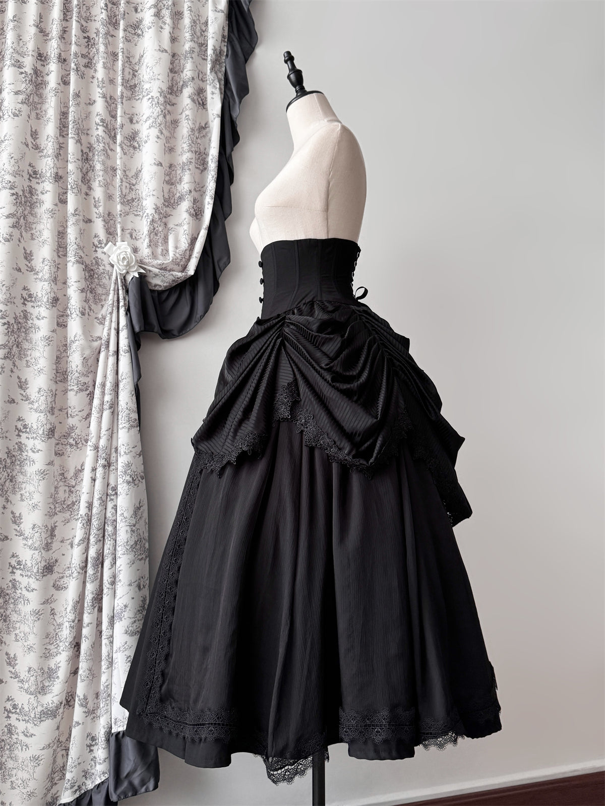 【受注予約~12/25】Sleepwalking スカート【布偶心事本】