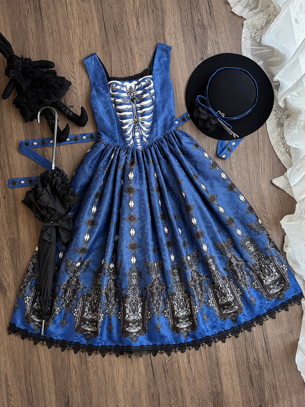 【受注予約~2/24】Returning on a Moonlit Night ジャンパースカート【Miss Point】