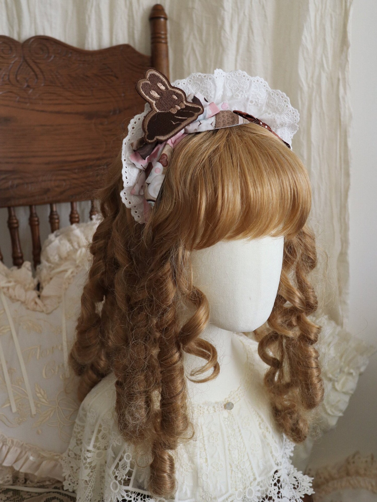 【受注予約~5/18】Bunny Gingerbread House アクセサリー【babyblue】