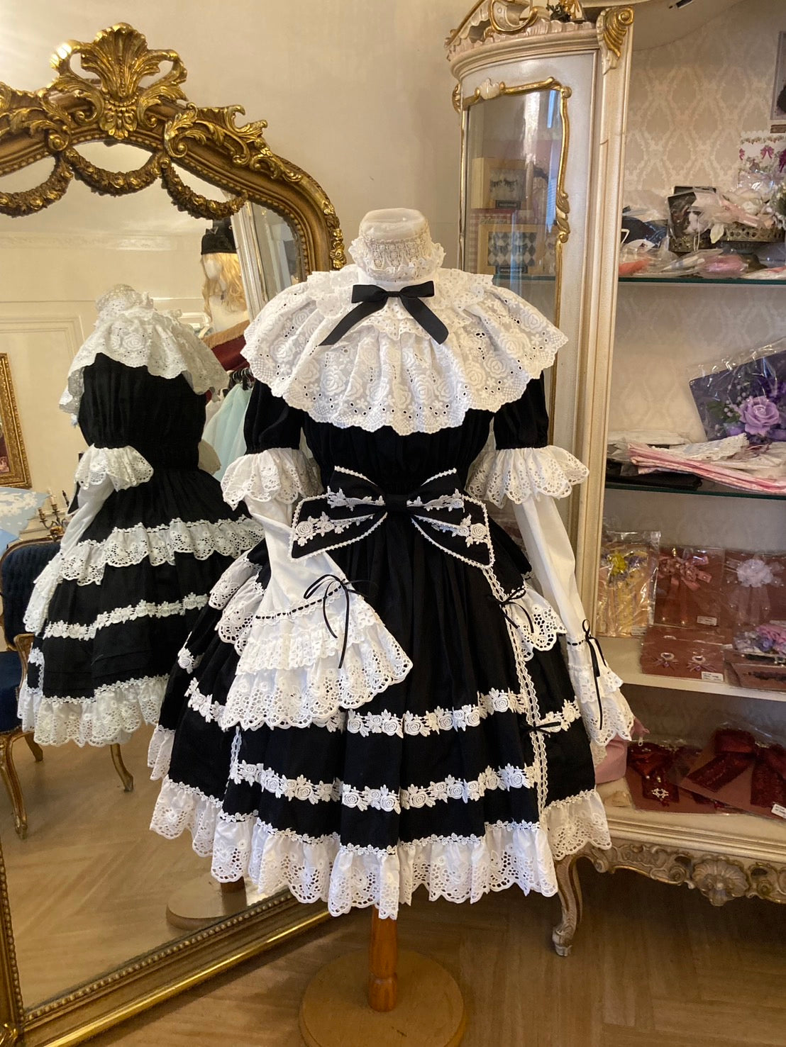 【受注予約~10/5】Rose Bouquet フルシャーリングワンピース【Baroque】