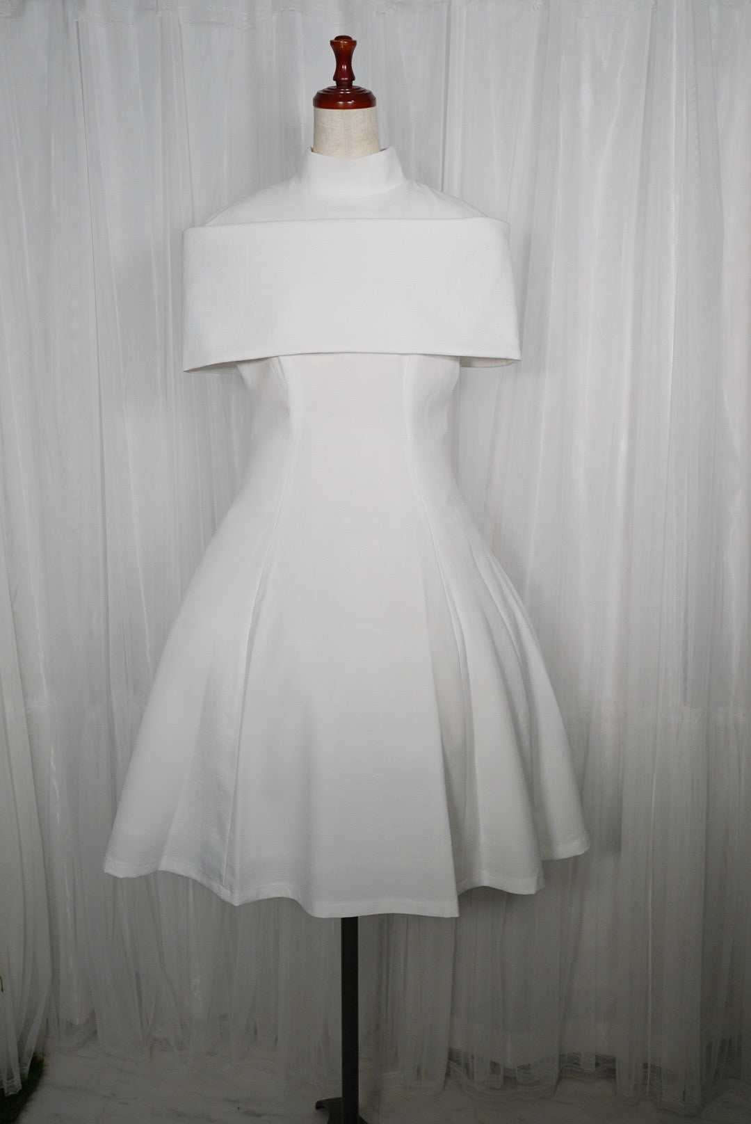 ジュリエッタワンピース（スリーブレス）【Atelier BOZ】