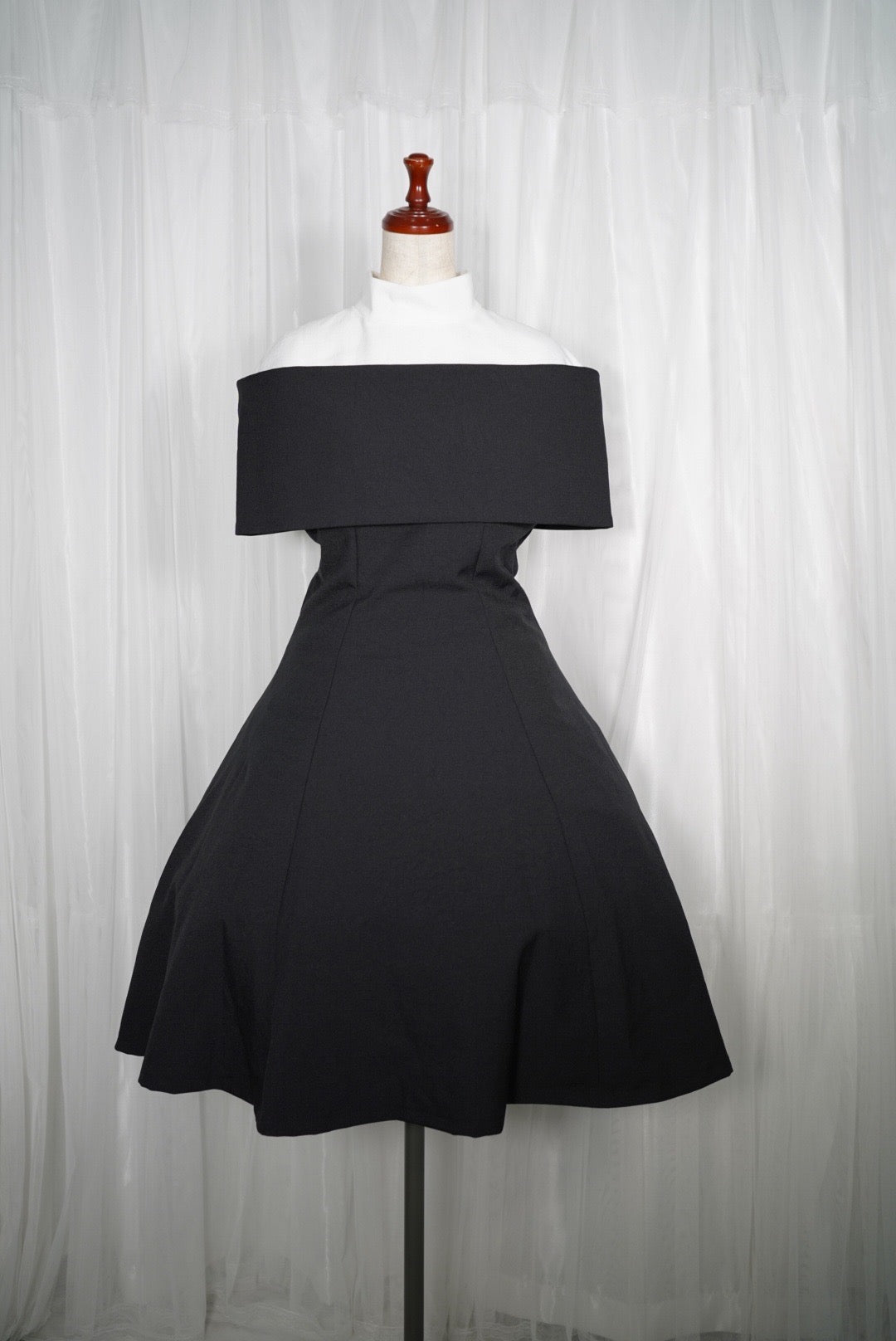 ジュリエッタワンピース（スリーブレス）【Atelier BOZ】