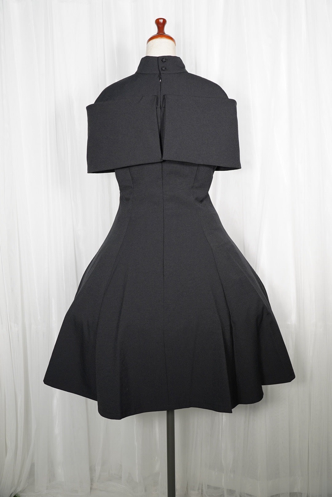 ジュリエッタワンピース（スリーブレス）【Atelier BOZ】