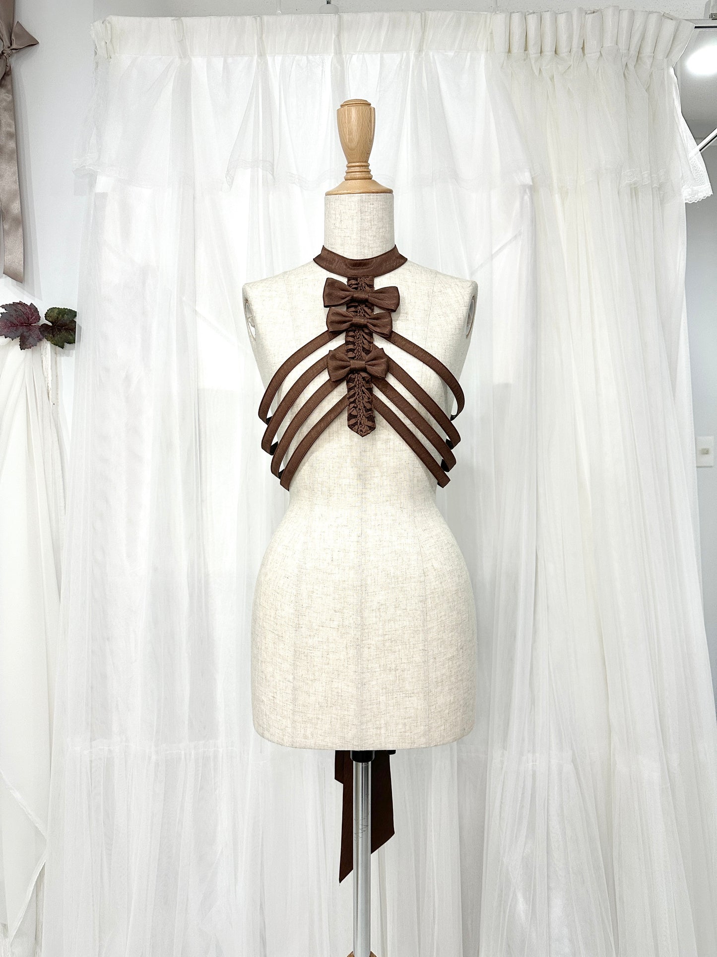 Hecate ボーンハーネス(チョコレートカラー)【物語者×Epetice】