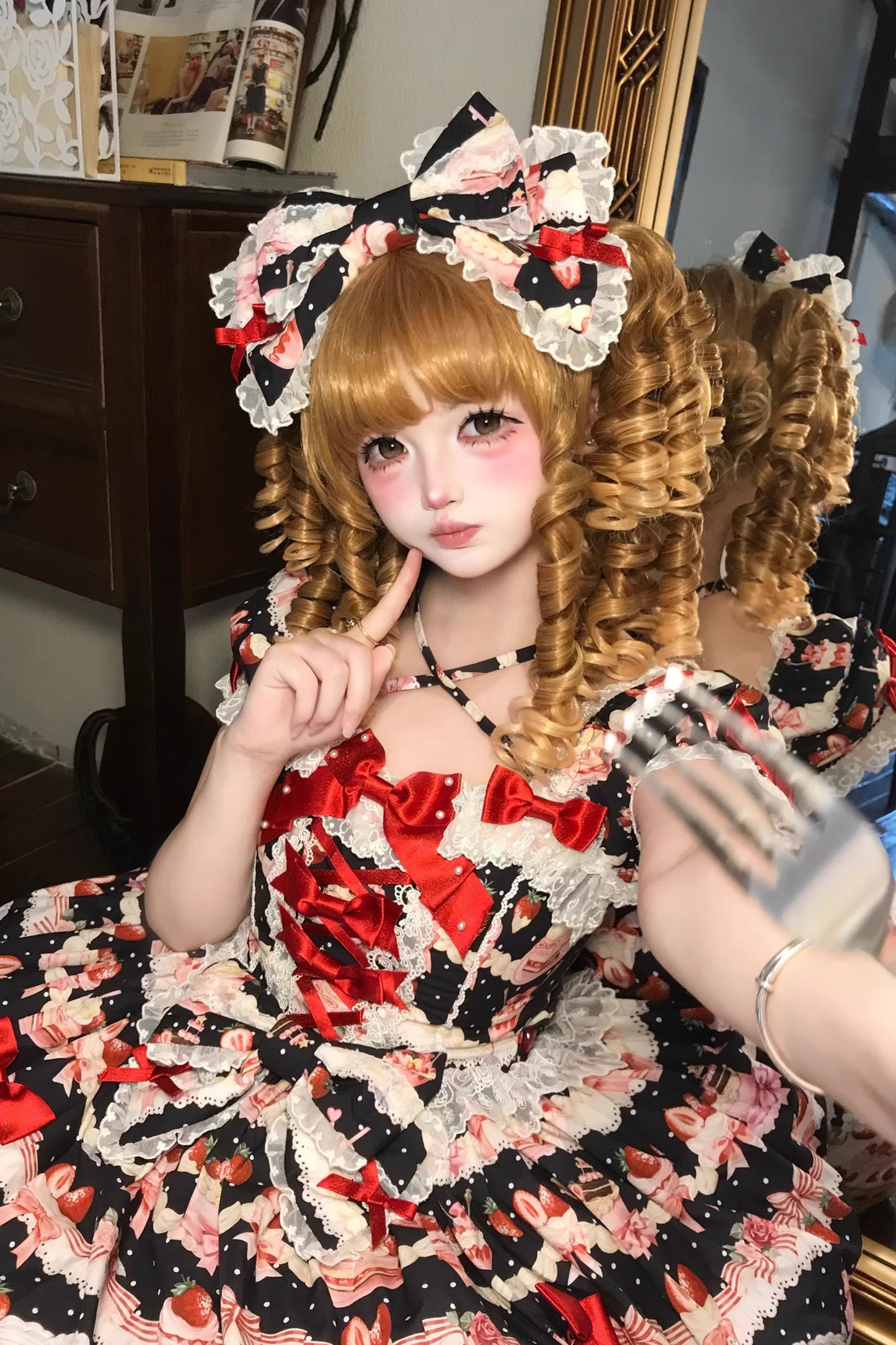 【受注予約~10/15】Strawberry Cake Bouquet 2.0 アクセサリー【AntiqueDoll】