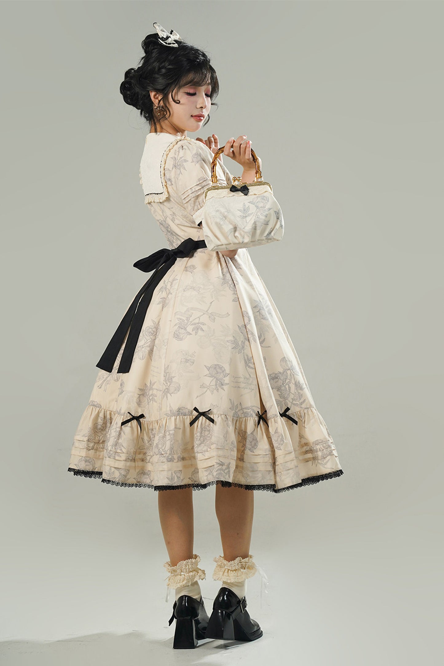 【受注予約~3/3】Peony Whisper アクセサリー【KOMOMO】