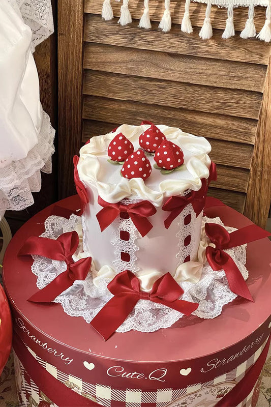 【受注予約~3/18】初雪苺 アクセサリー【Uncle's Workshop】