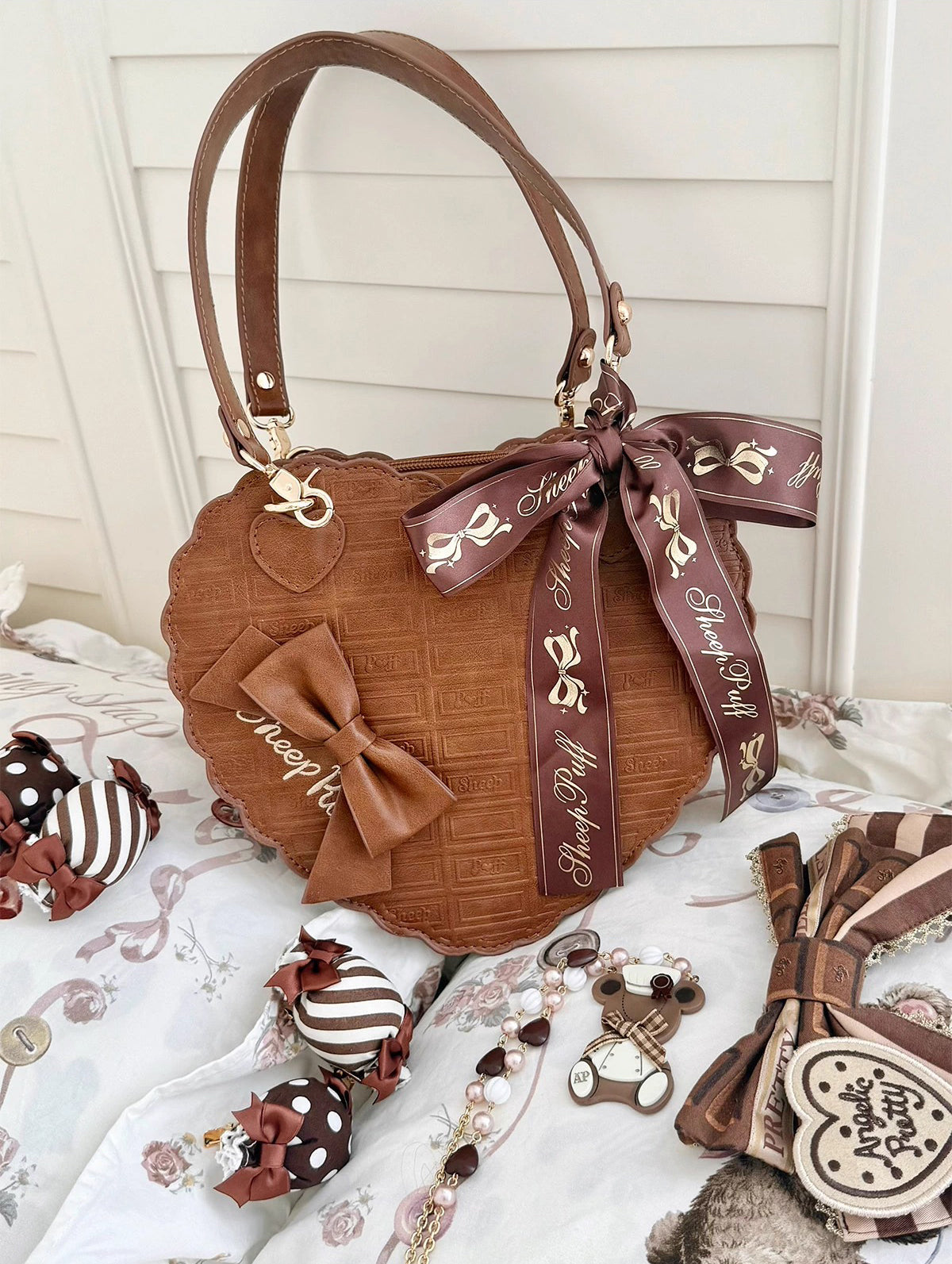 【受注予約~11/20】スカラップハートバッグ(チョコレートver.)【Sheep Puff】