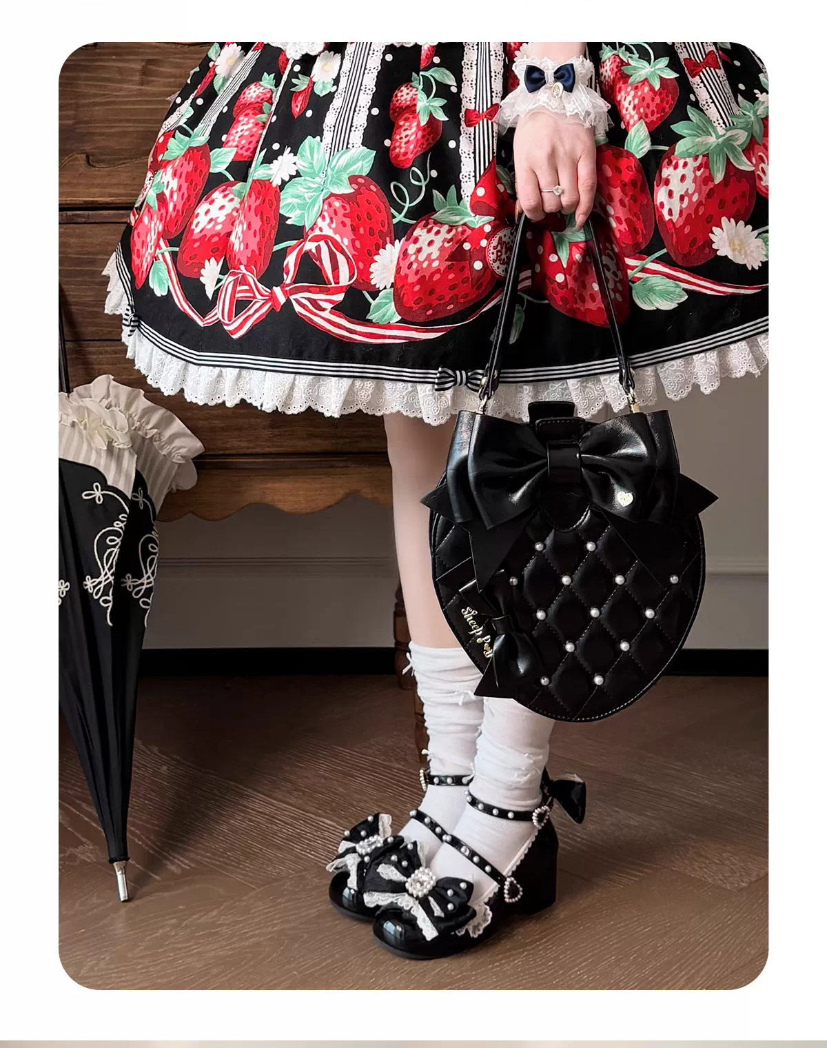 【受注予約~3/15】Pearl Strawberry バッグ【Sheep Puff】