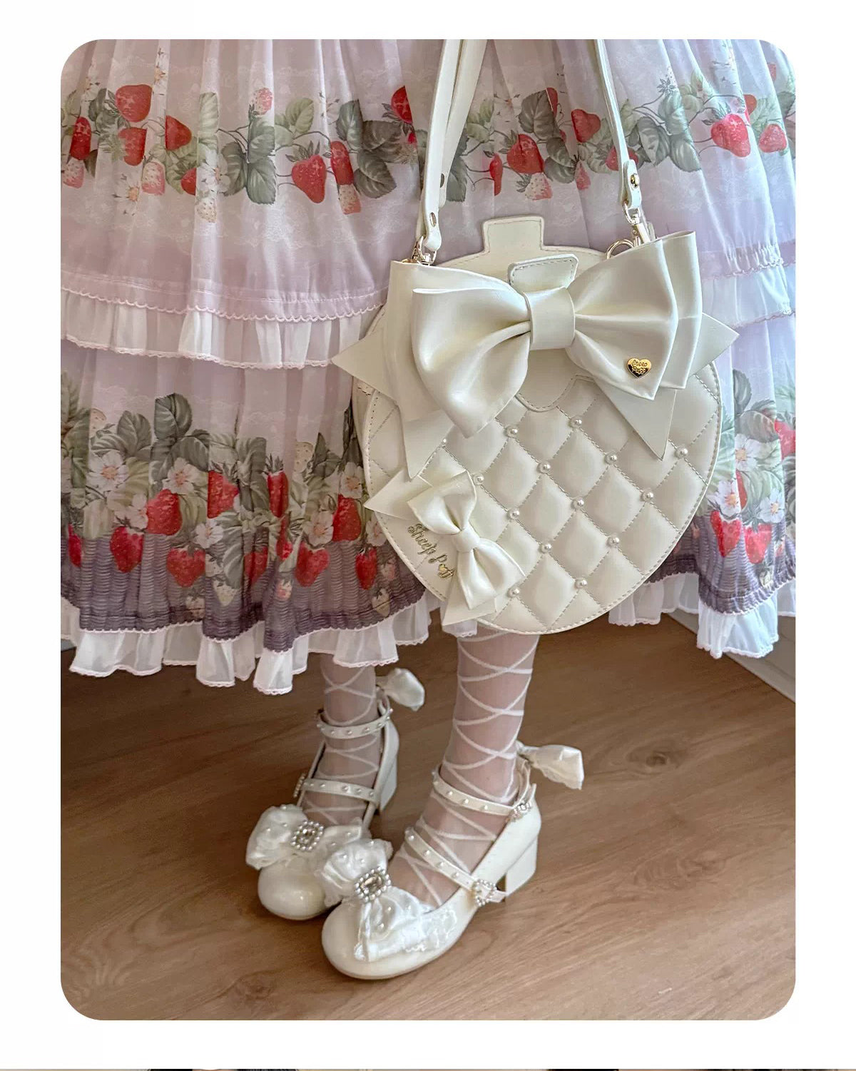 【受注予約~3/15】Pearl Strawberry バッグ【Sheep Puff】