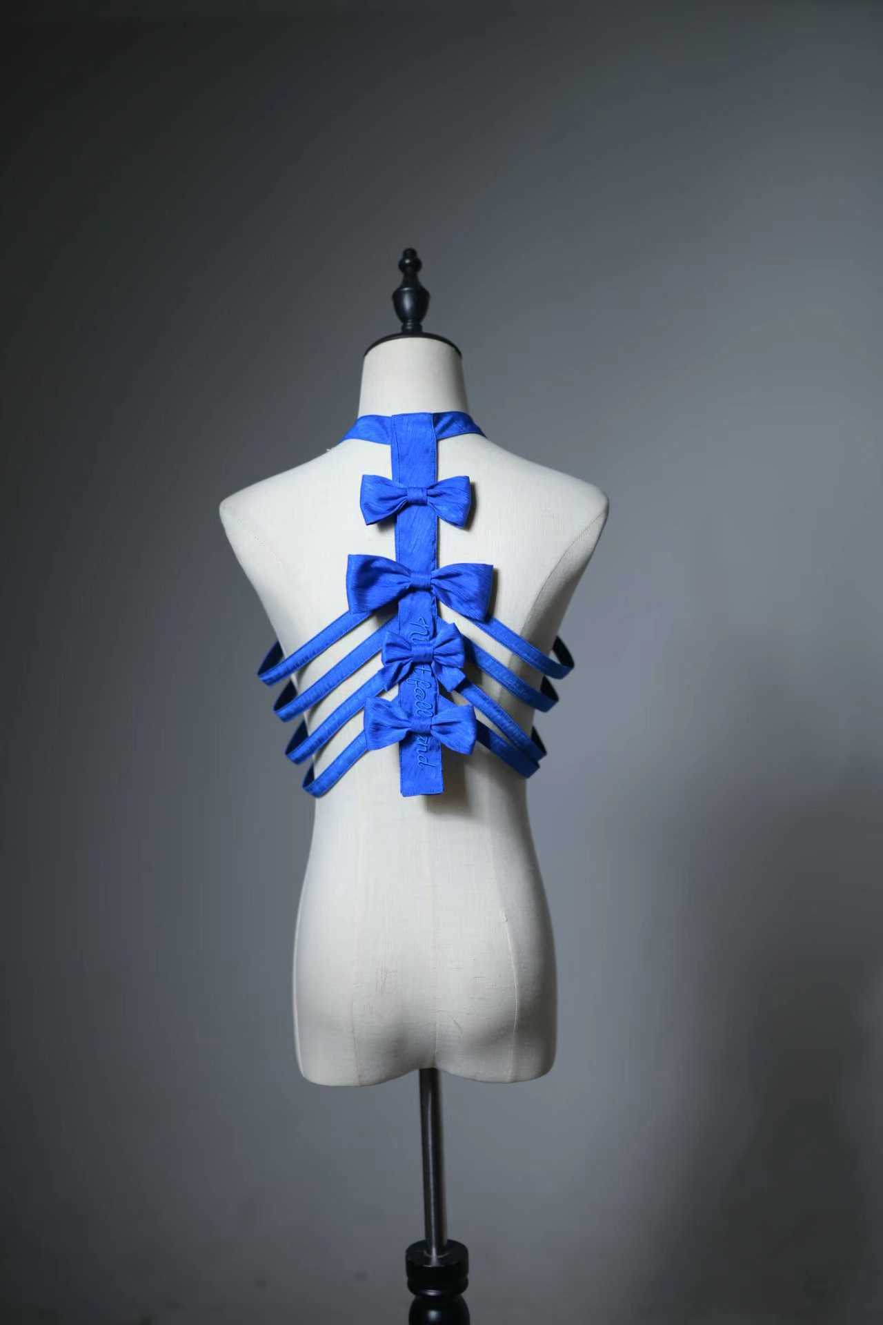 Hecate ボーンハーネス(ブルー)【物語者】 – Epetice