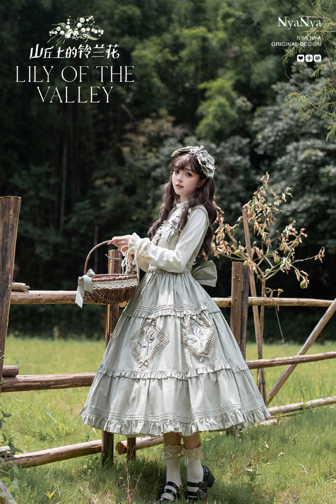 【受注予約~9/2】Strawberry Flowers on the Hill 5.0 ジャンパースカート(ショート丈)【NyaNya】