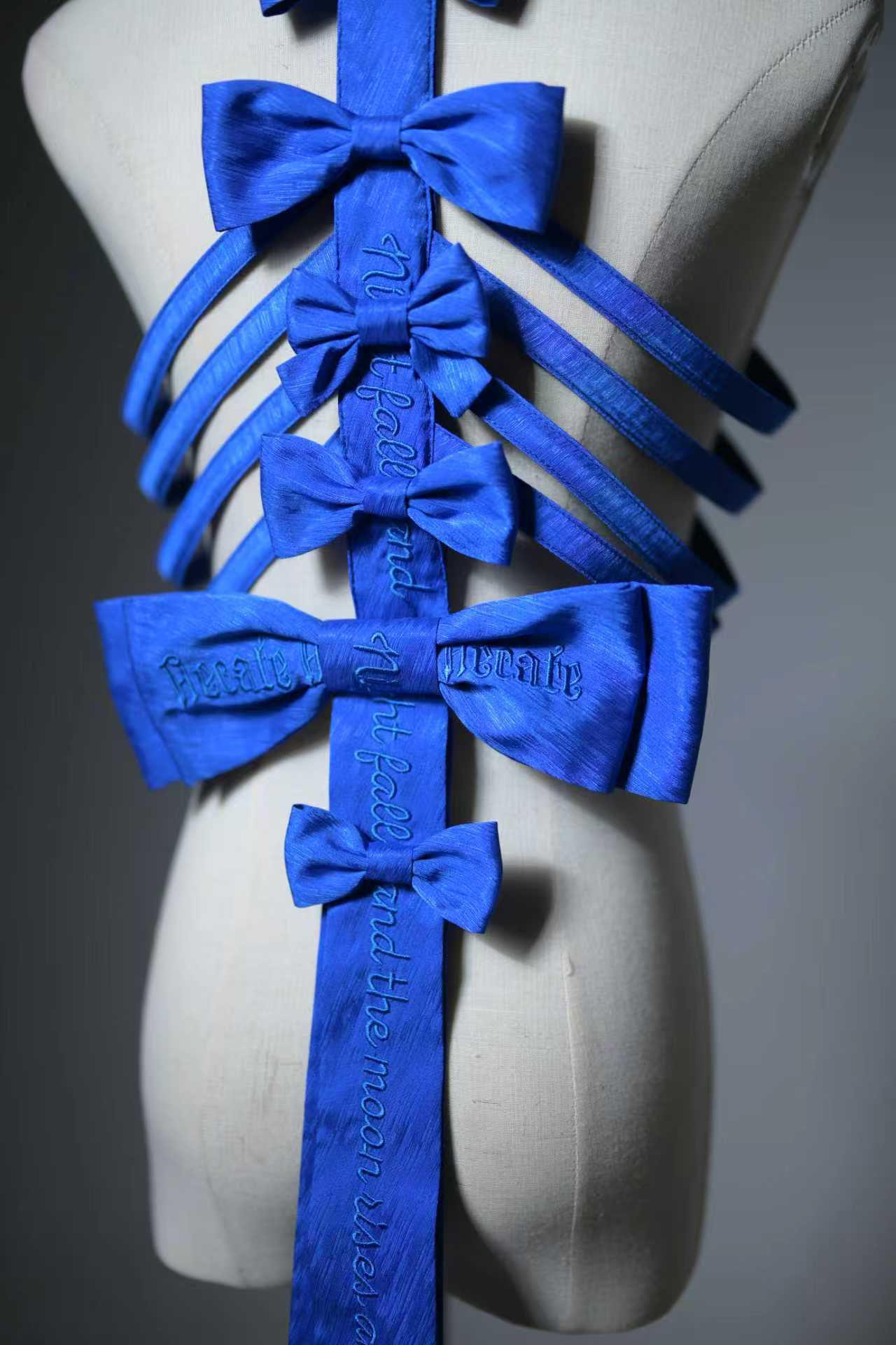 Hecate ボーンハーネス(ブルー)【物語者】