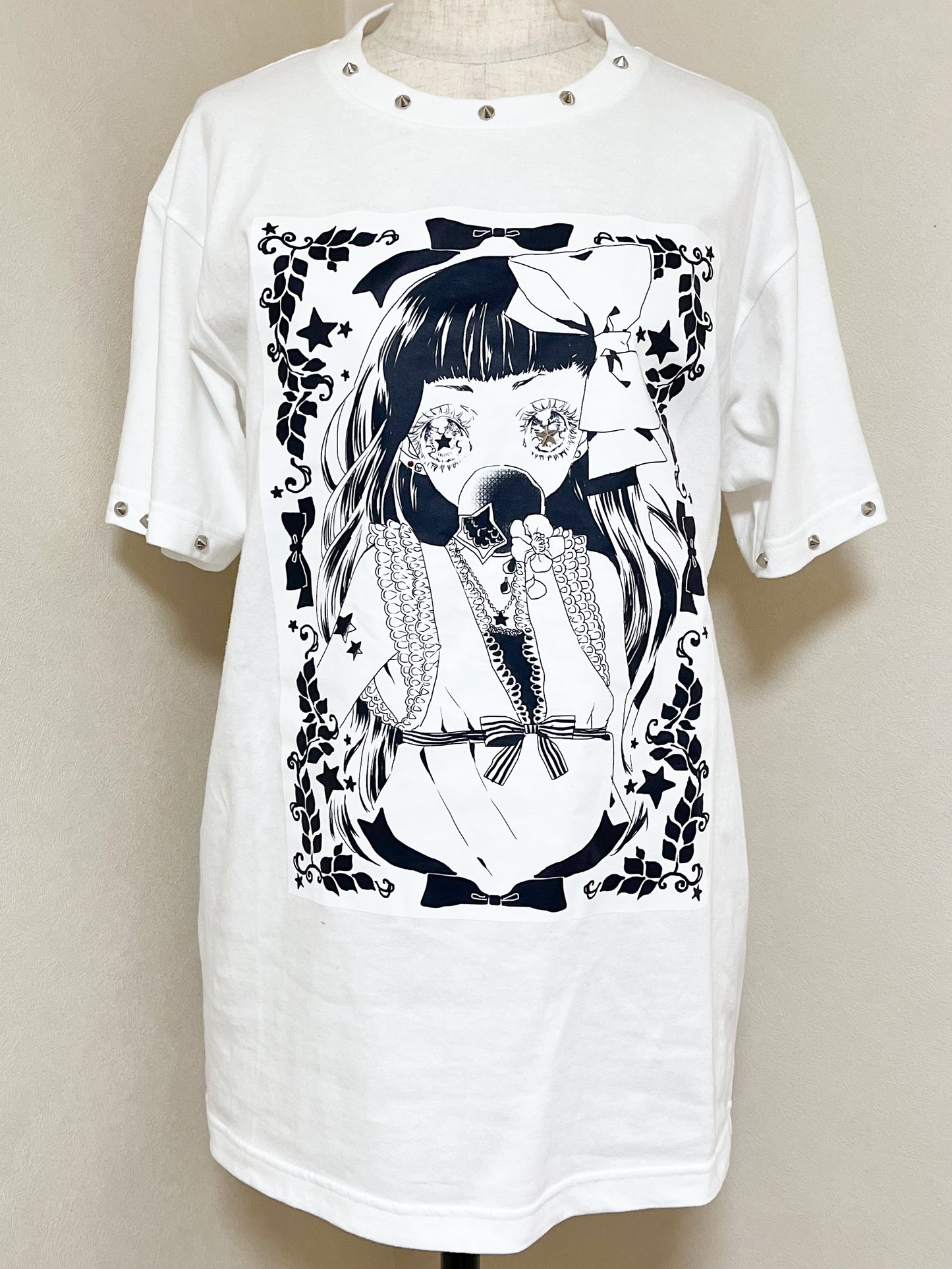 innocent star×烏美壱子コラボTシャツ〜柘榴の少女〜【innocent star×烏美壱子】