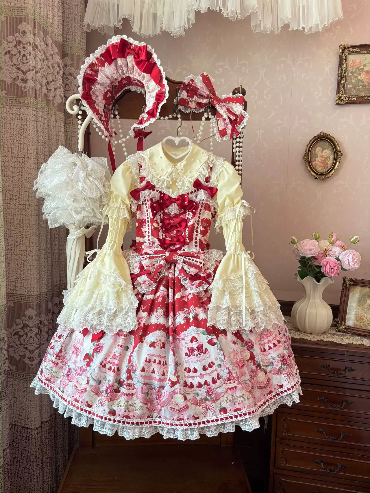 【受注予約~9/28】イチゴと花束 3.0 ジャンパースカート・フルセット【Antique Doll】
