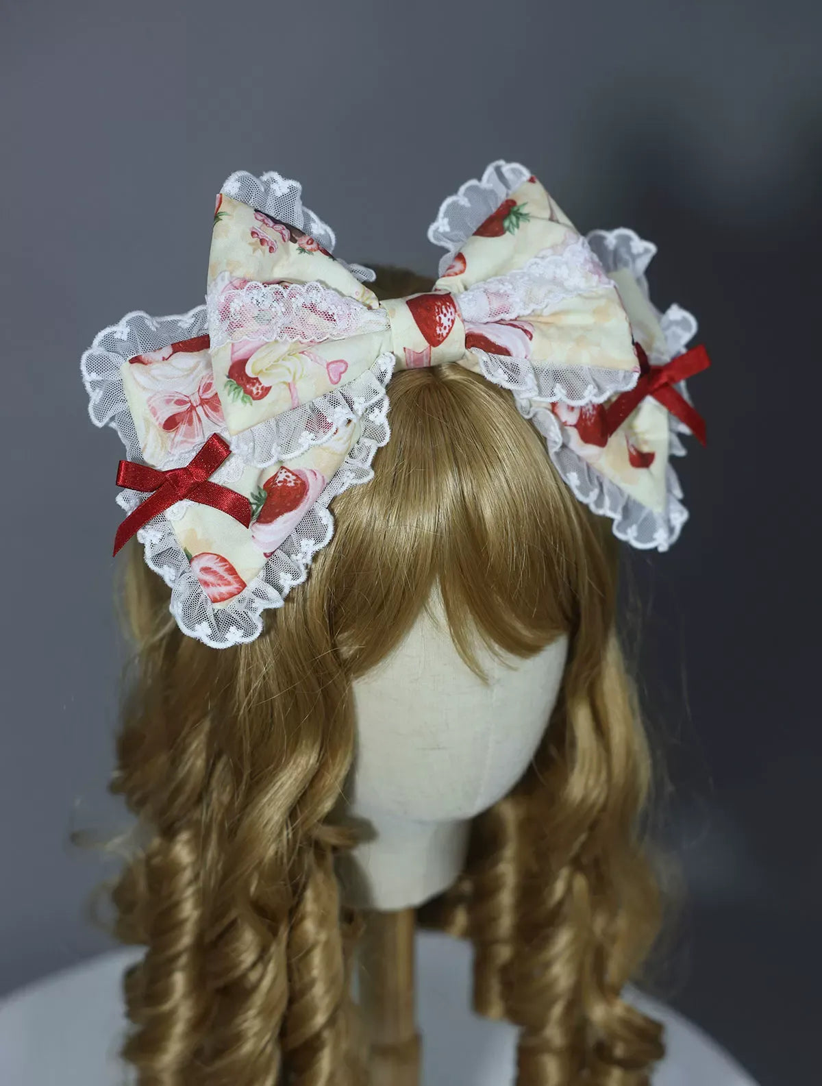 【受注予約~9/28】イチゴと花束 3.0 アクセサリー【Antique Doll】