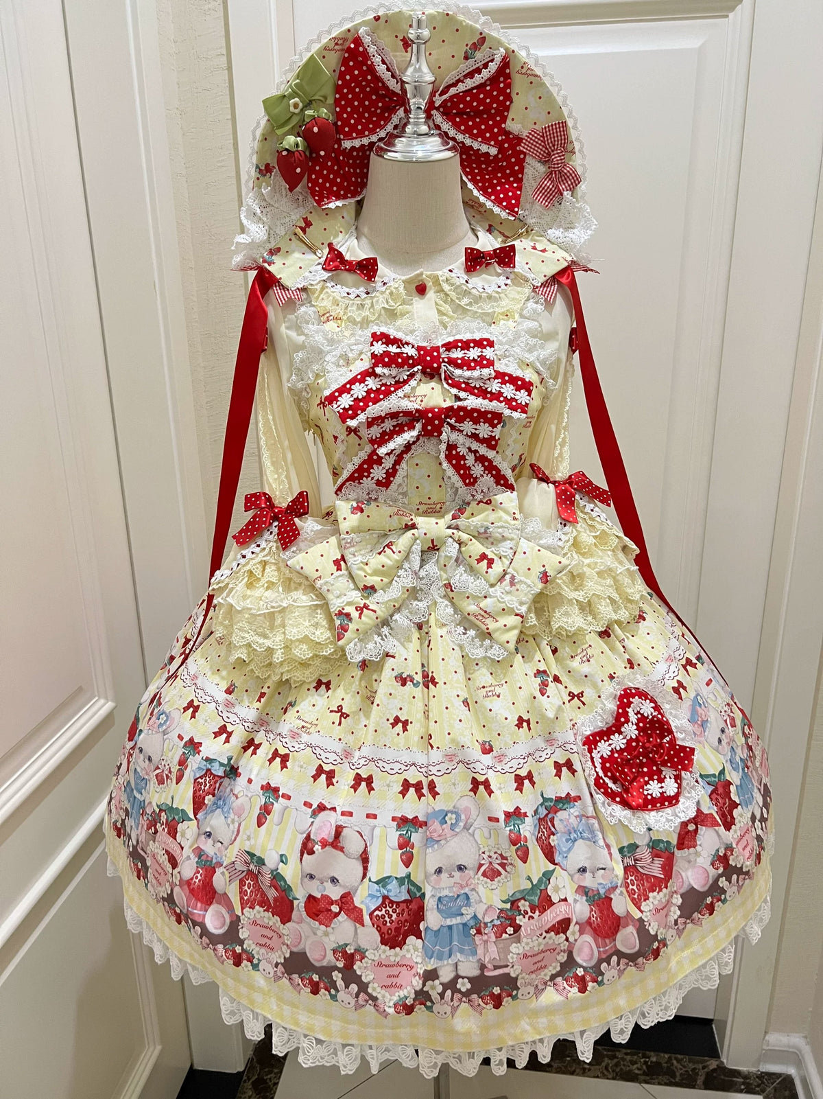 Strawberry Check Bunny アクセサリー【Sweet Whispers of Love】