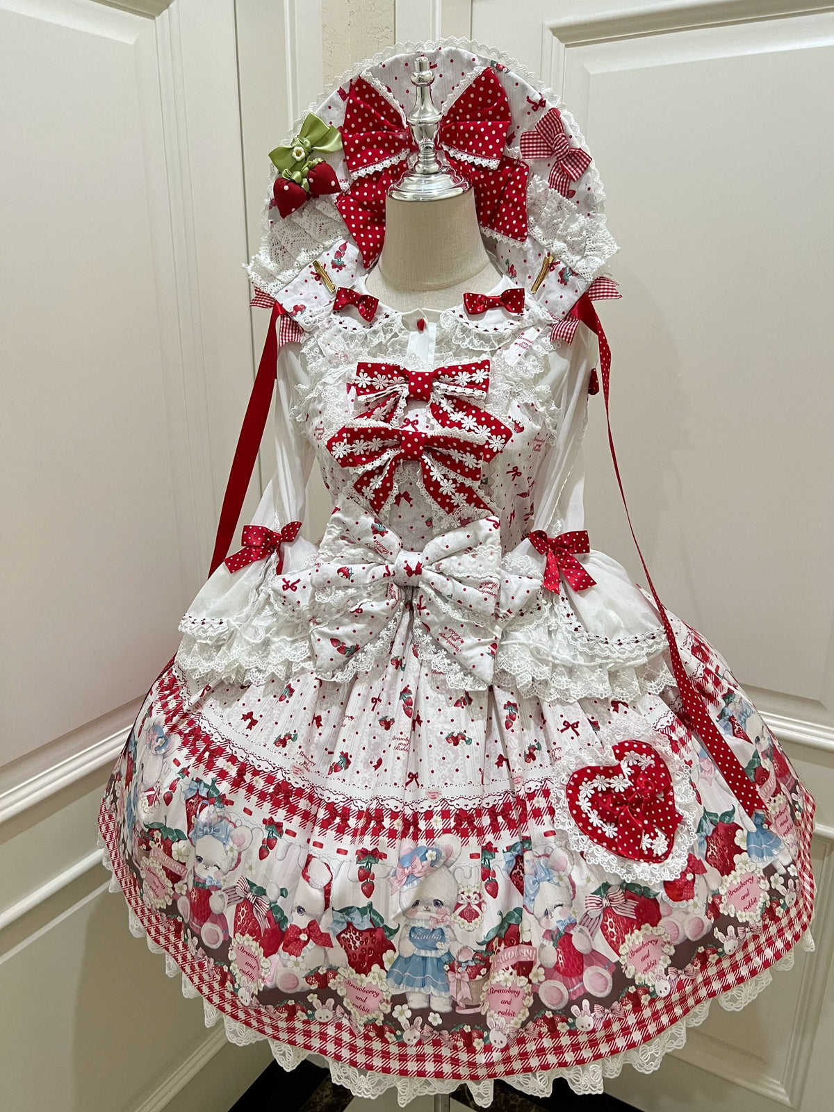 Strawberry Check Bunny アクセサリー【Sweet Whispers of Love】