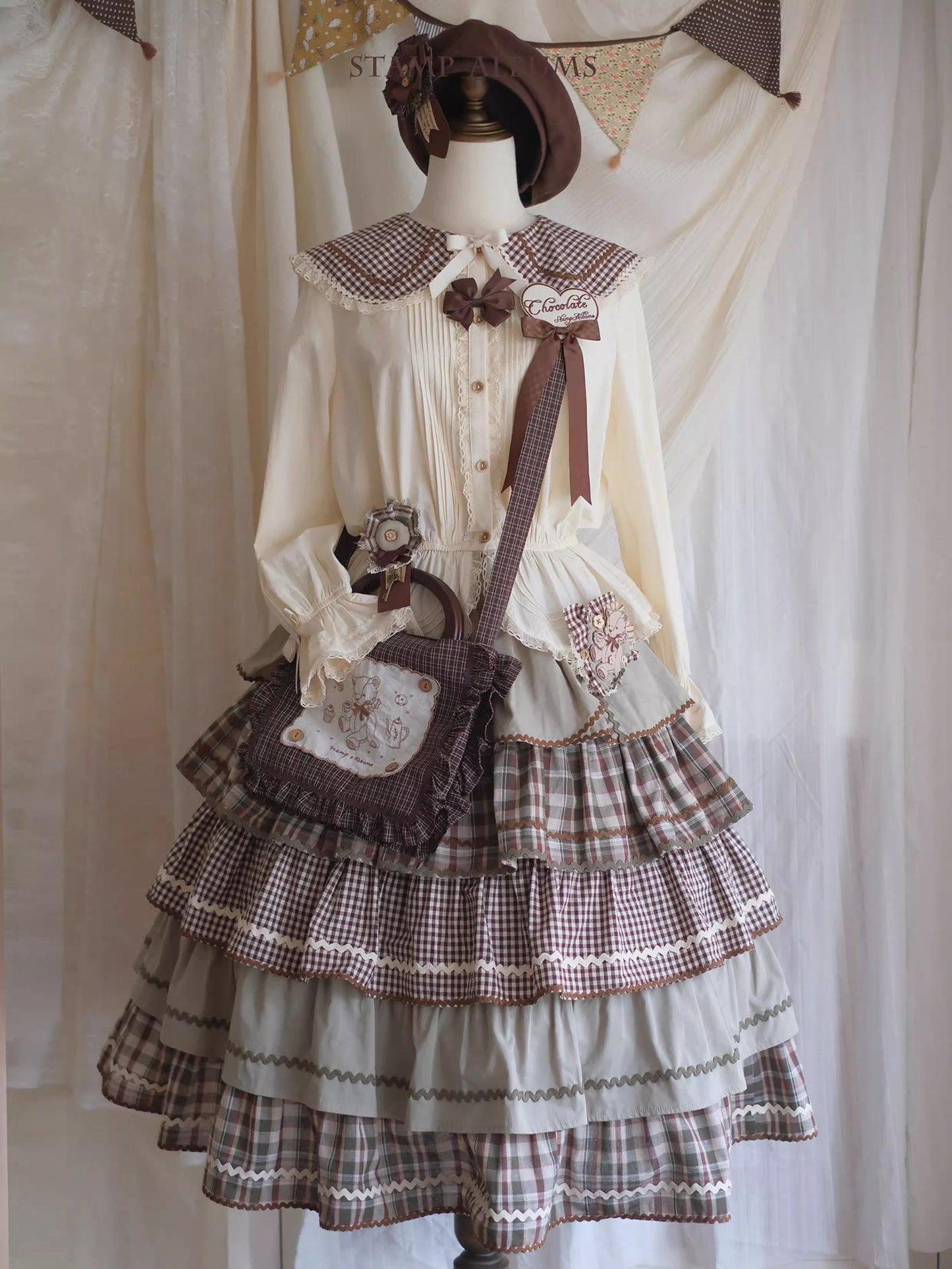 【受注予約~11/10】Bear Cake ワンピース・ブラウス【Stamp Albums】