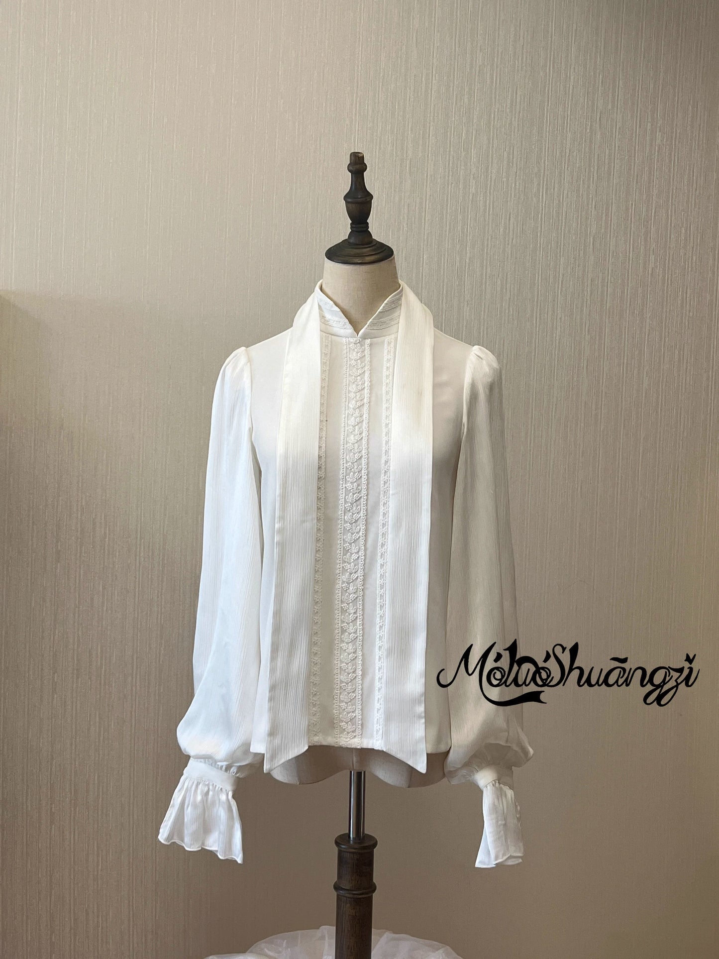 【受注予約~9/10】夕暮れの図書室 ブラウス(リボン付き)【摩罗双子】