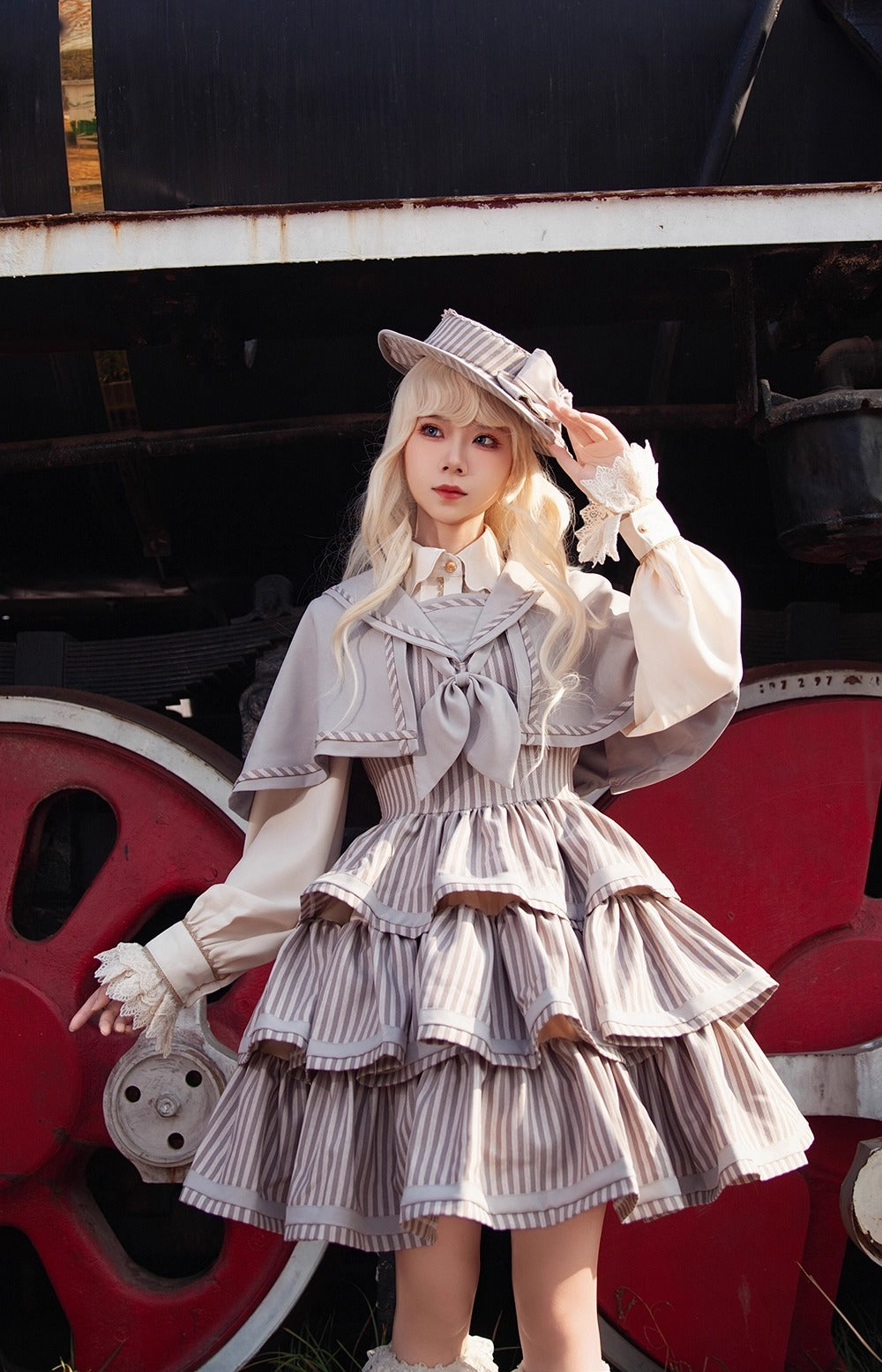 彼方の空 ケープ付きジャンパースカート【Infanta】