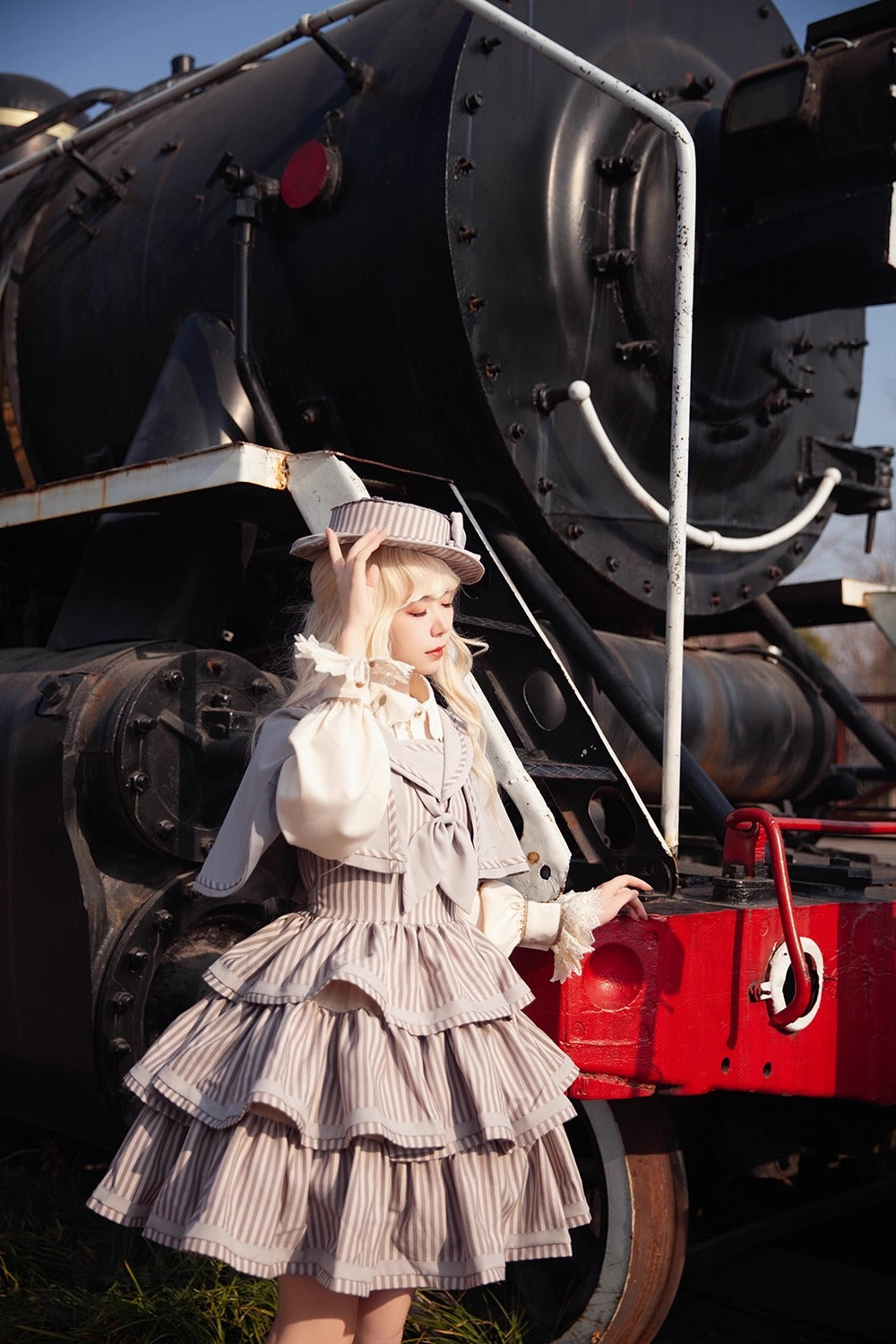 彼方の空 ケープ付きジャンパースカート【Infanta】