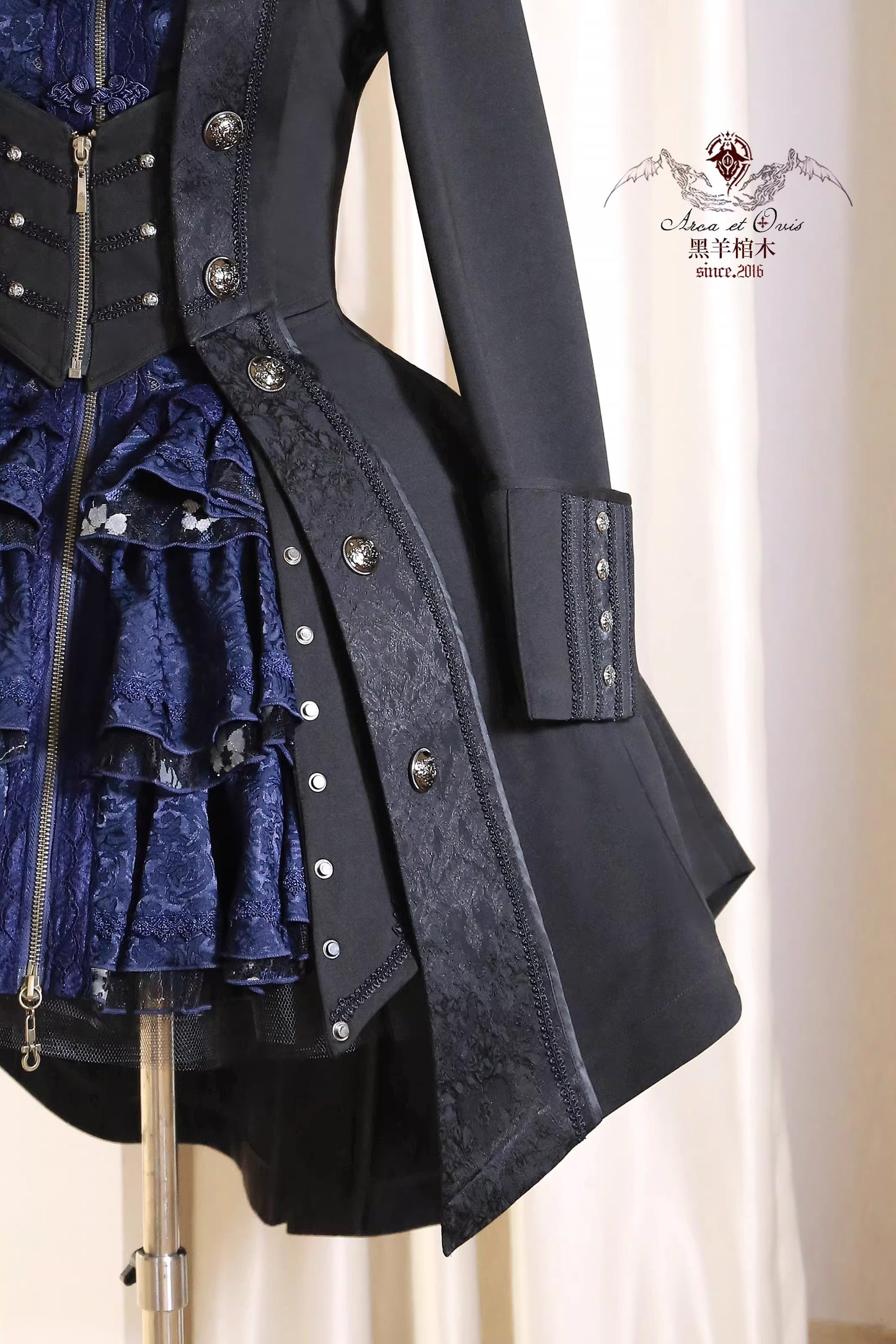 【受注予約~3/1】BatWing ロングジャケット【Arca et Ovis】