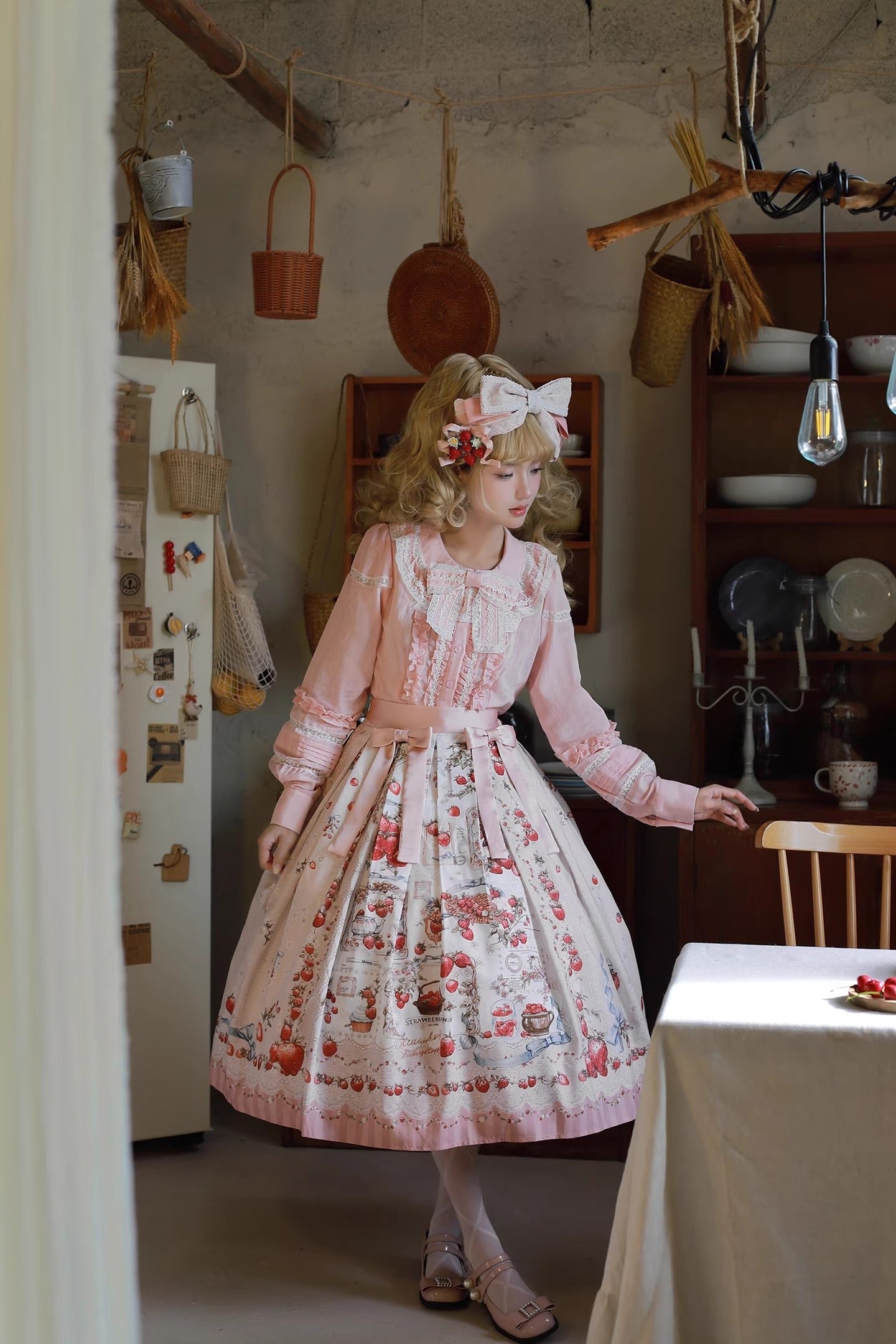 【受注予約~12/16】Strawberry Manor ブラウス【Balladeer】