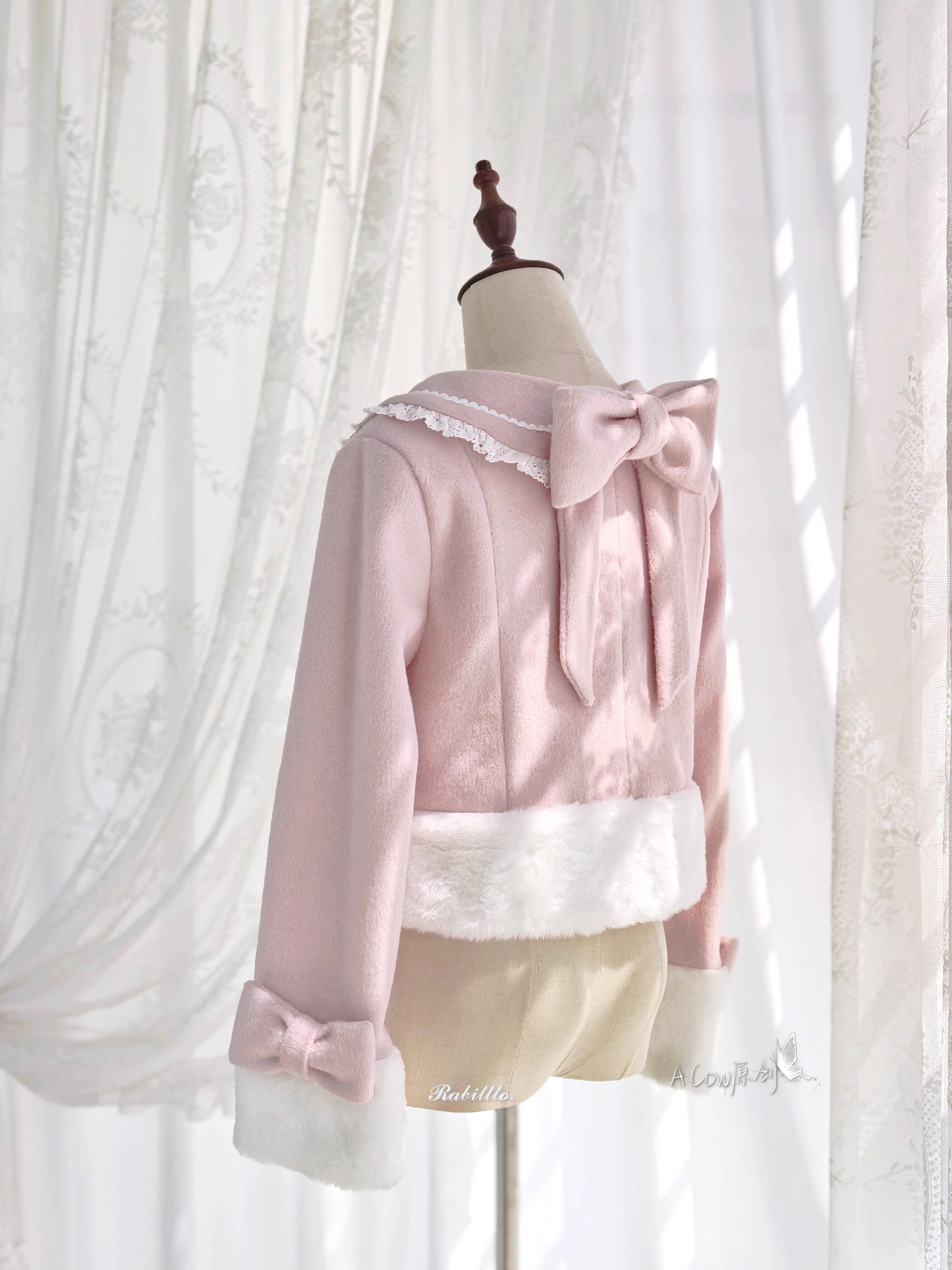 【受注予約~11/27】ショート丈ファーふちどりコート【A Cow】