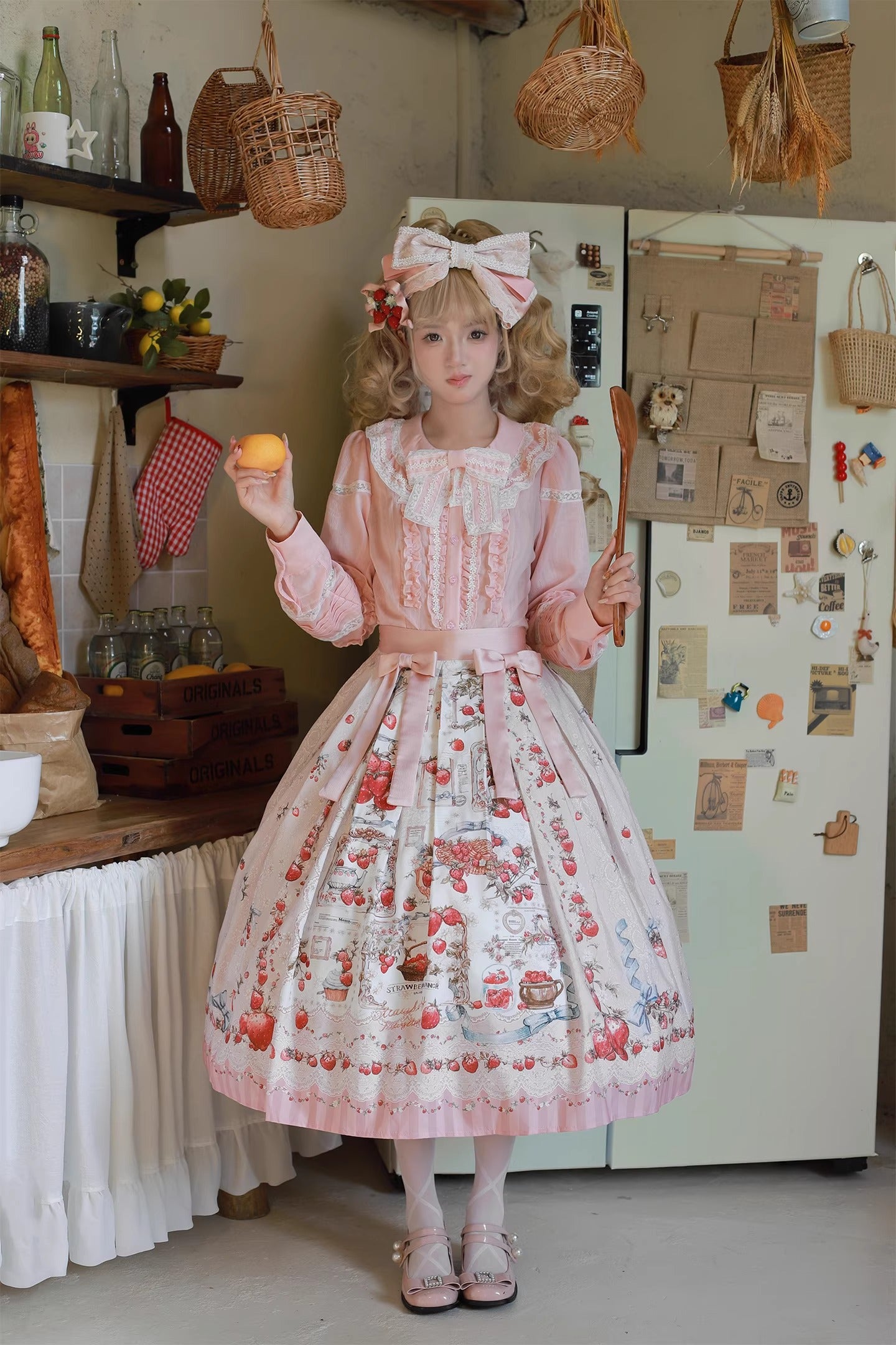 【受注予約~12/16】Strawberry Manor スカート【Balladeer】