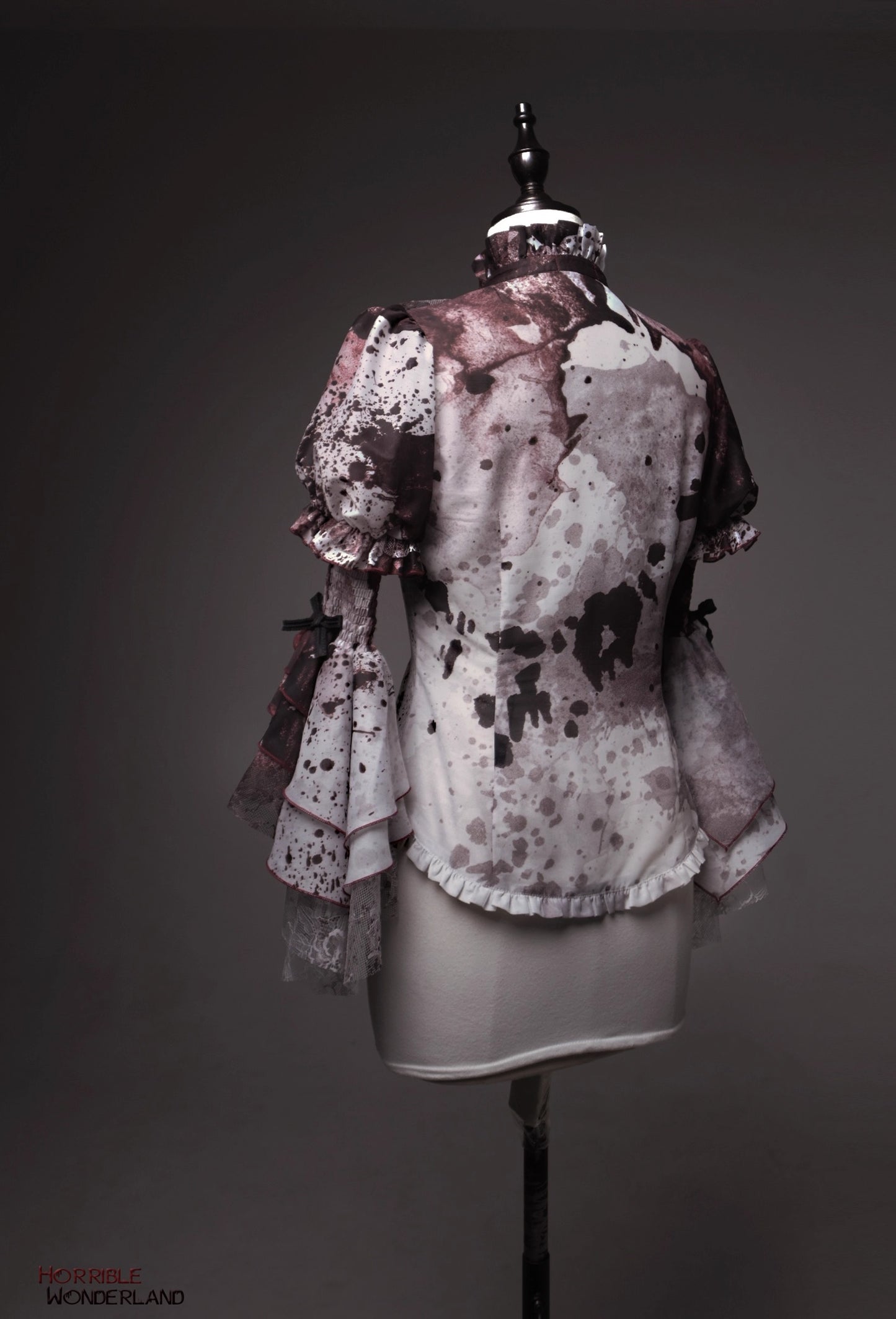 【受注予約~12/10】Horrible Wonderland ブラウス(プリントver.)【Lilith House】
