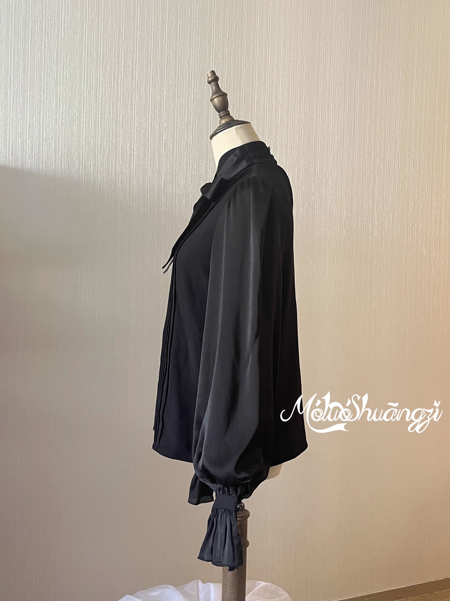 【受注予約~9/10】夕暮れの図書室 ブラウス(リボン付き)【摩罗双子】