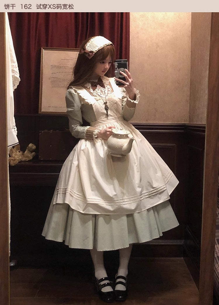 【受注予約~10/6】Witch's Tea Break エプロン【Stamp Albums】