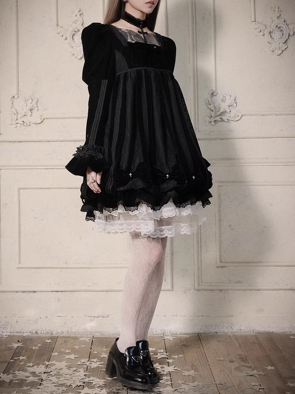 【受注予約~3/23】Embroidered Star ワンピース【魔女販售】