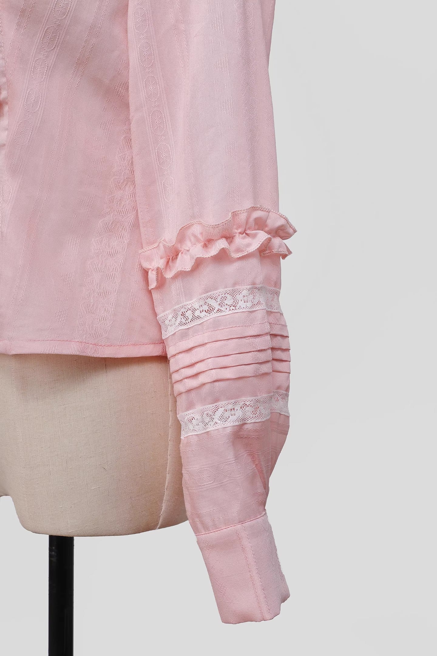 【受注予約~12/16】Strawberry Manor ブラウス【Balladeer】