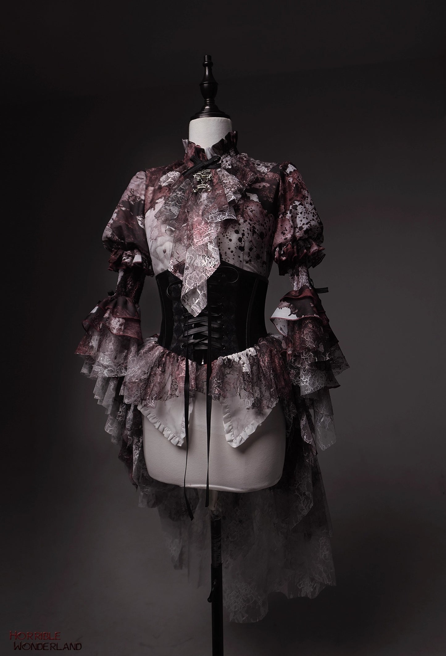 【受注予約~12/10】Horrible Wonderland ブラウス(プリントver.)【Lilith House】
