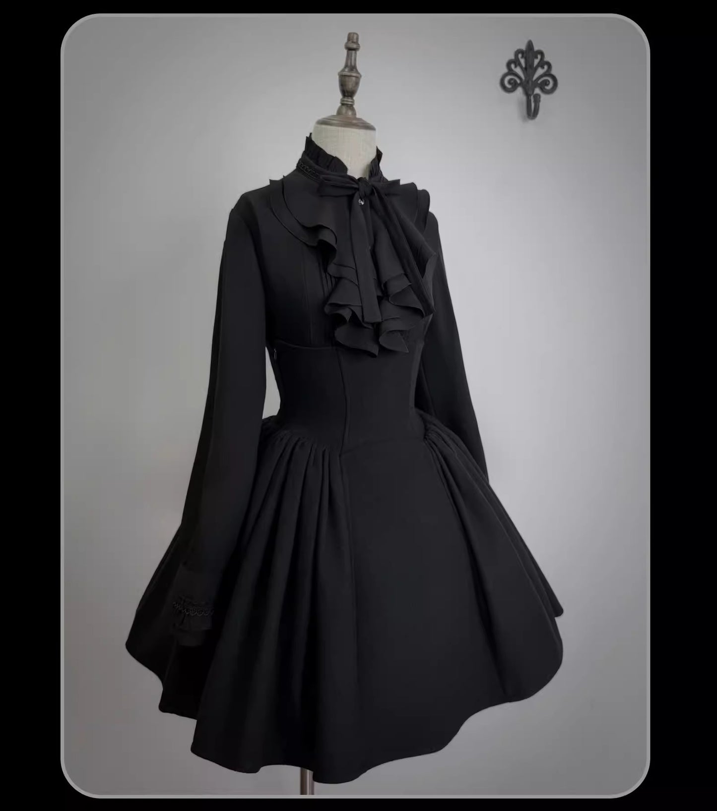 【受注予約~1/8】The Seventh Creed スカート【SUSIN】