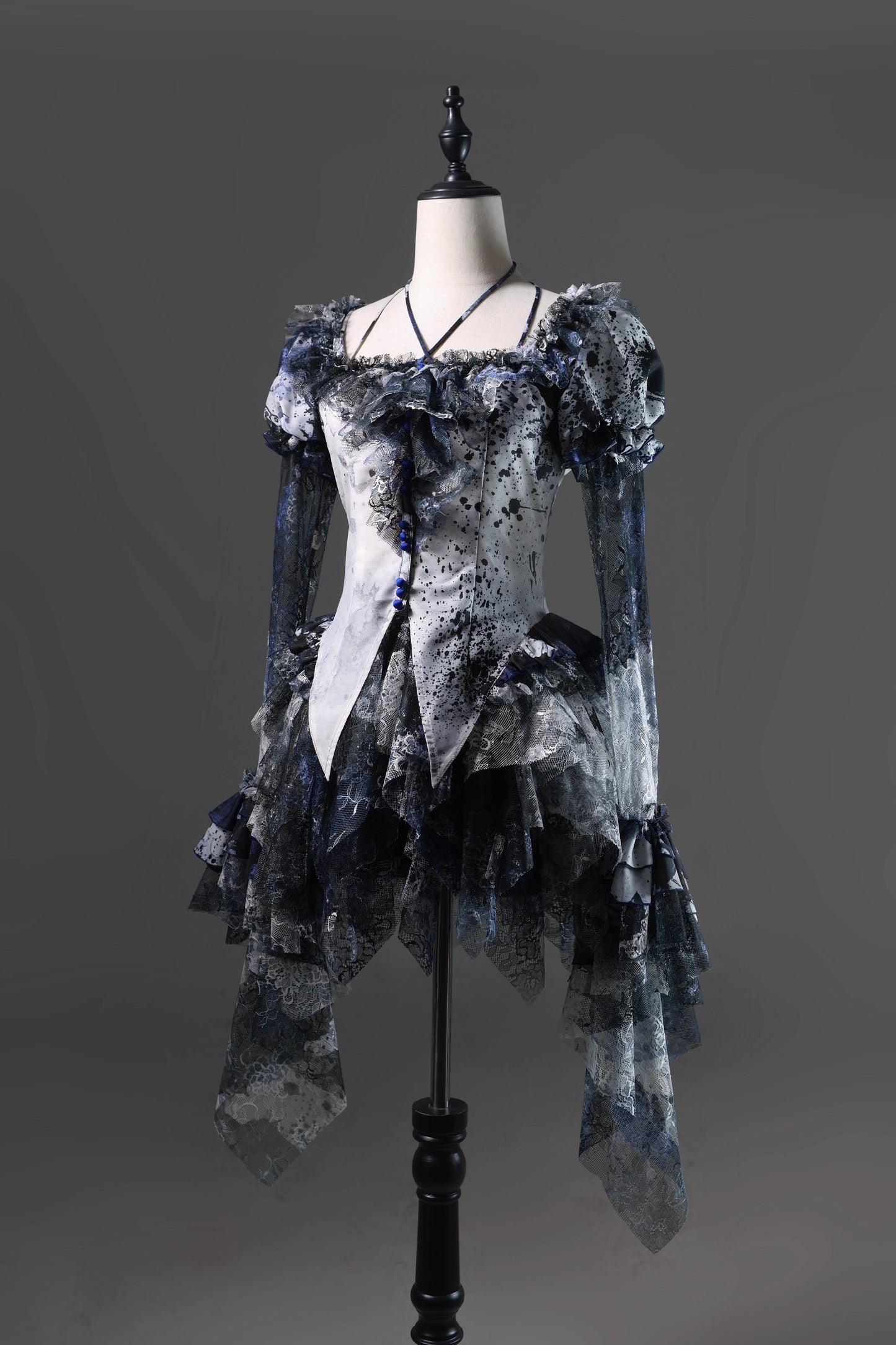 【受注予約~12/10】Horrible Wonderland スカート【Lilith House】