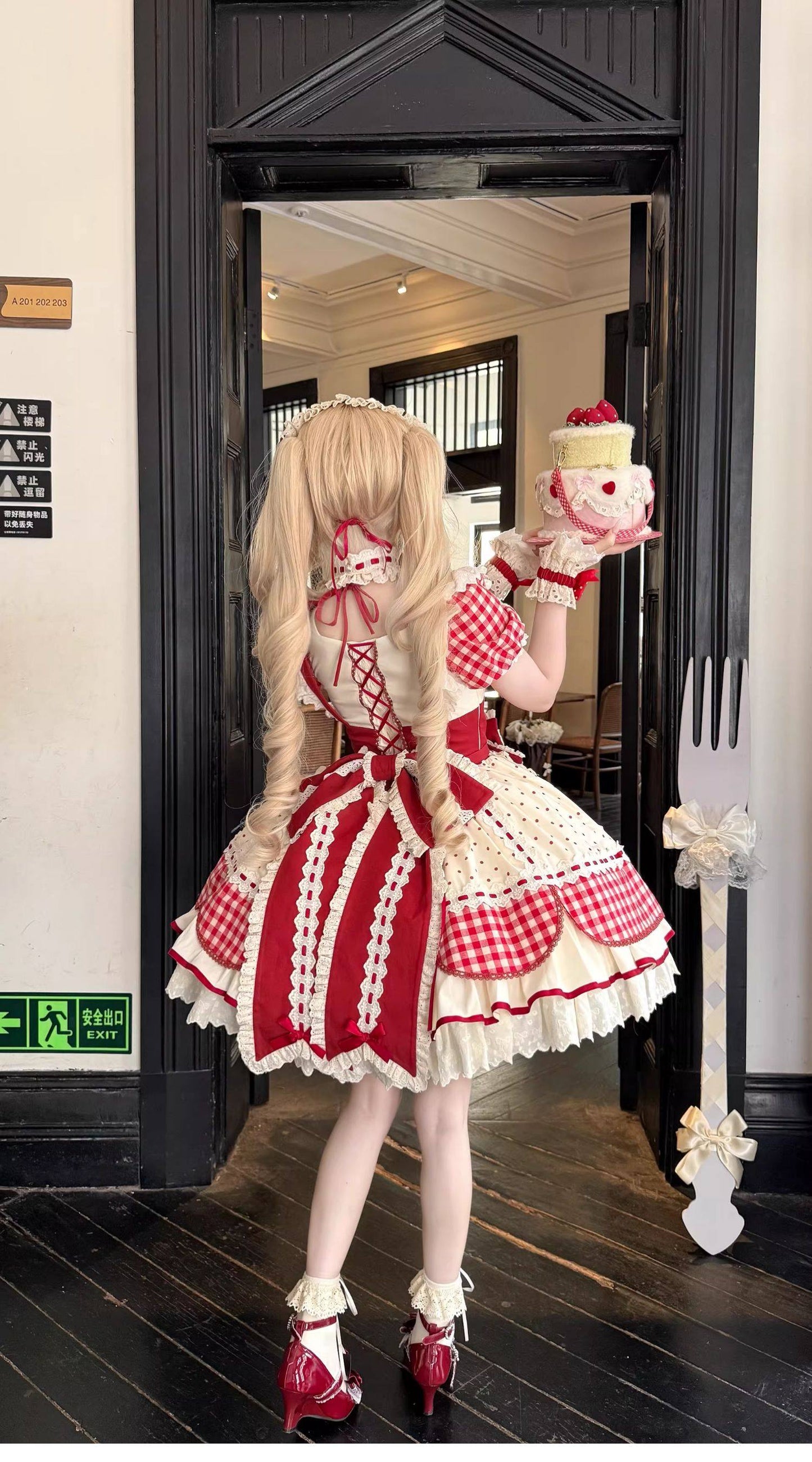 【受注予約~2/19】Berry Forest ワンピース【小欣】