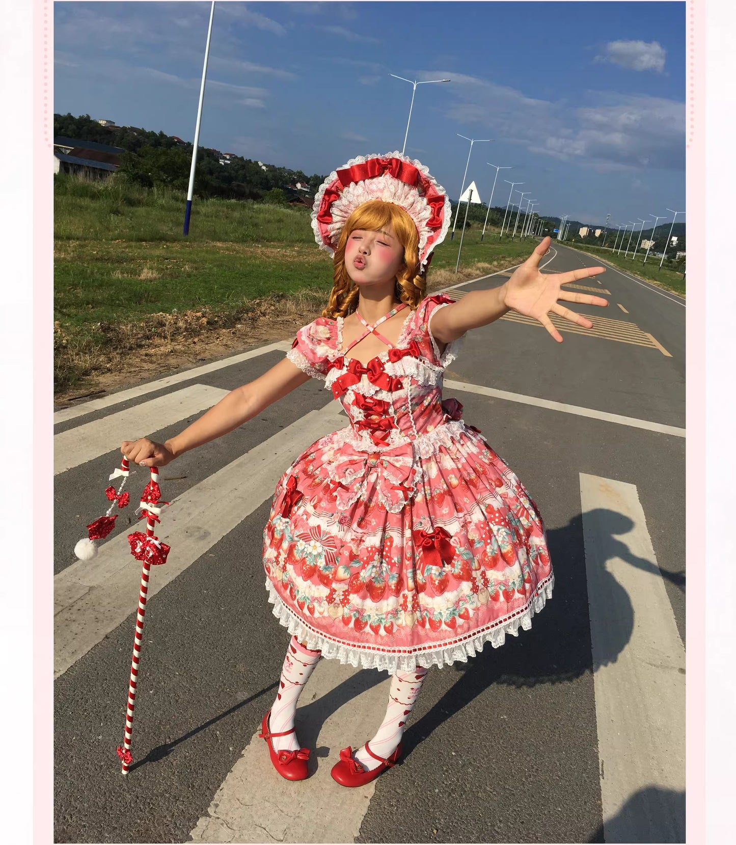 【受注予約~3/30】イチゴと花束 フルセット【Antique Doll】