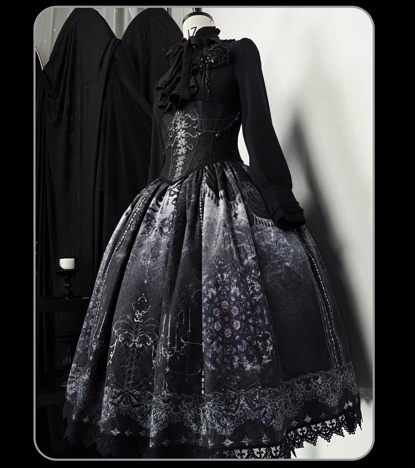 【受注予約~11/20】Butterfly Bone スカート【SUSIN】