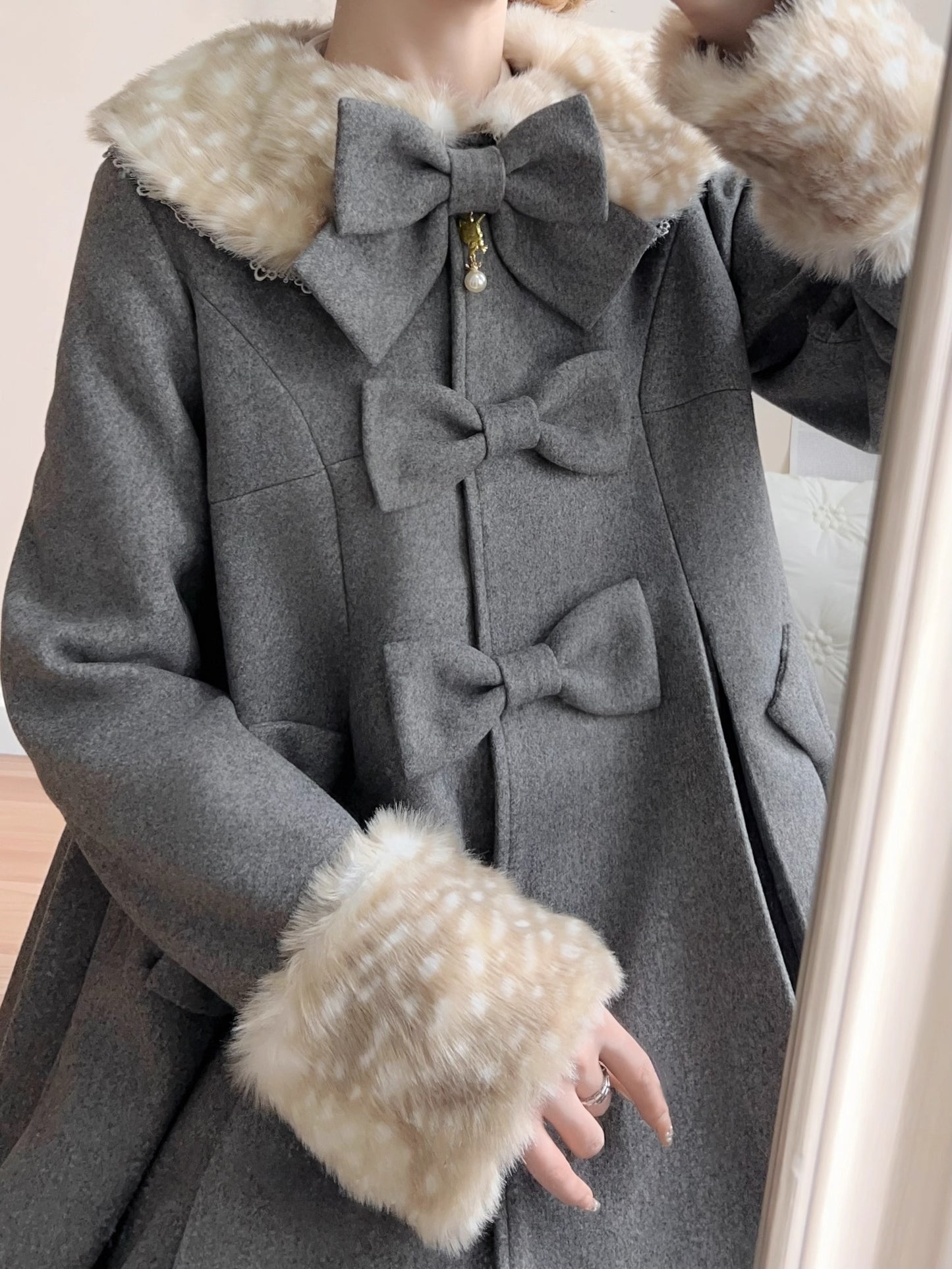 Aラインファーつきコート(裏地ダウンver.)【Unideer】