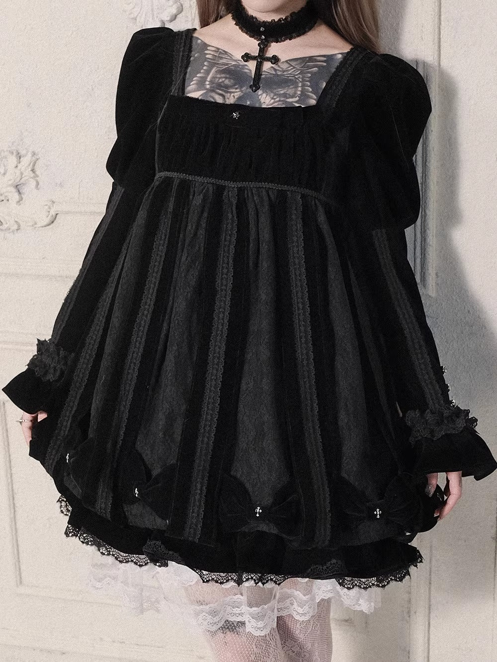 【受注予約~3/23】Embroidered Star ワンピース【魔女販售】