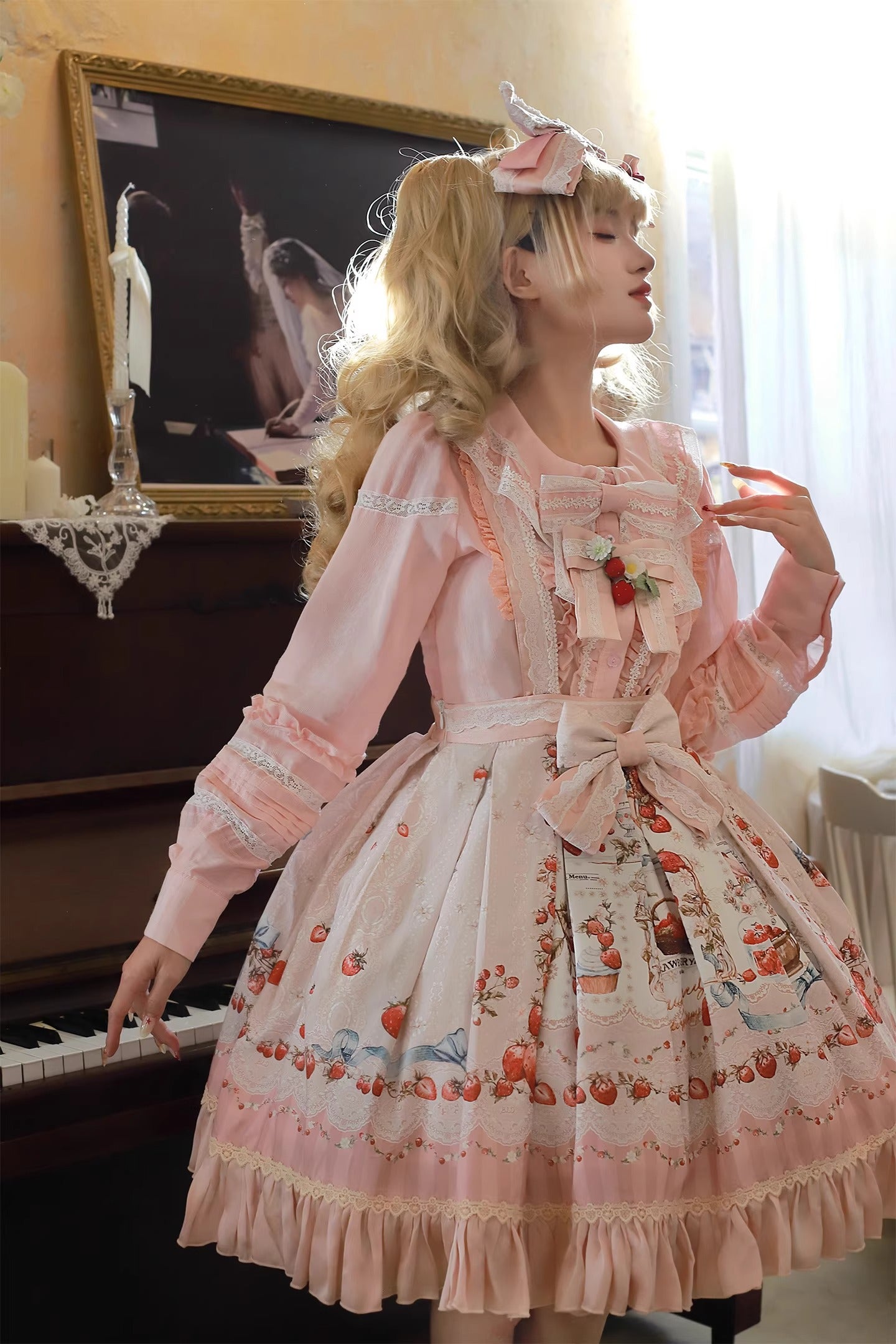 【受注予約~12/16】Strawberry Manor スカート【Balladeer】