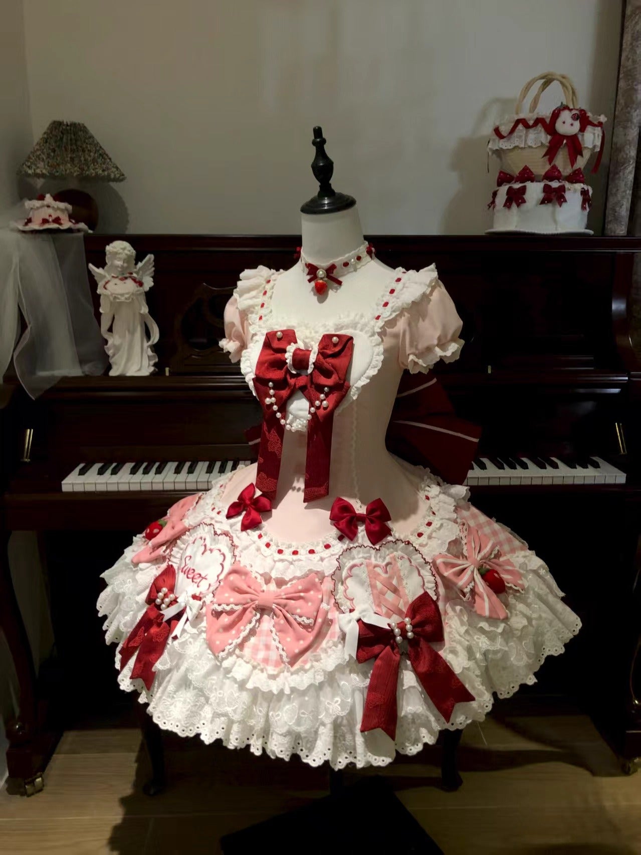 【受注予約~12/18】Sweet Berry Rabbit ワンピース【蜜桃白茶】