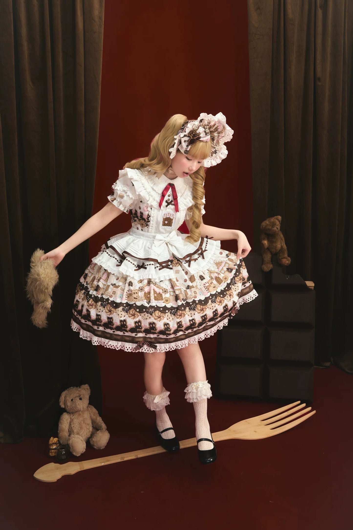 【受注予約~5/18】Bunny Gingerbread House エプロン付きワンピース【babyblue】