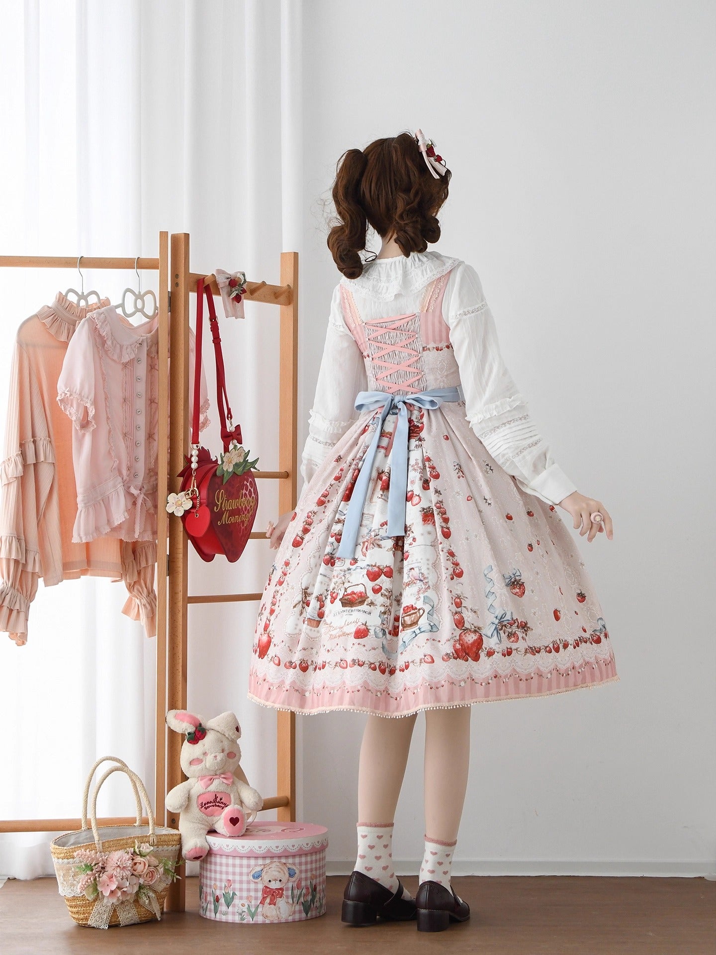 Strawberry Manor ジャンパースカート【Balladeer】 – Epetice