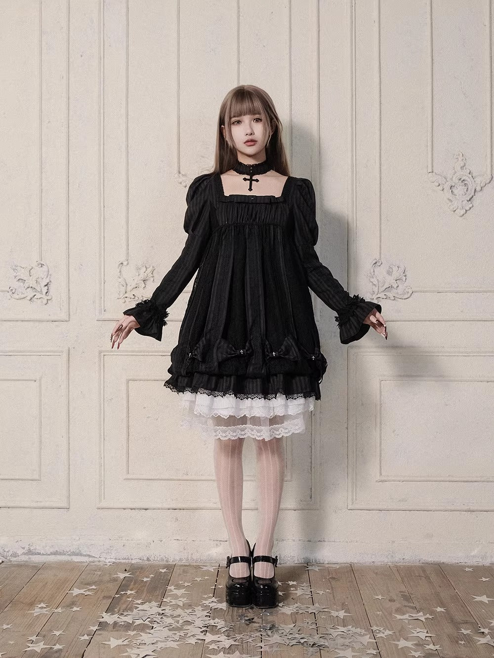 【受注予約~3/23】Embroidered Star ワンピース【魔女販售】