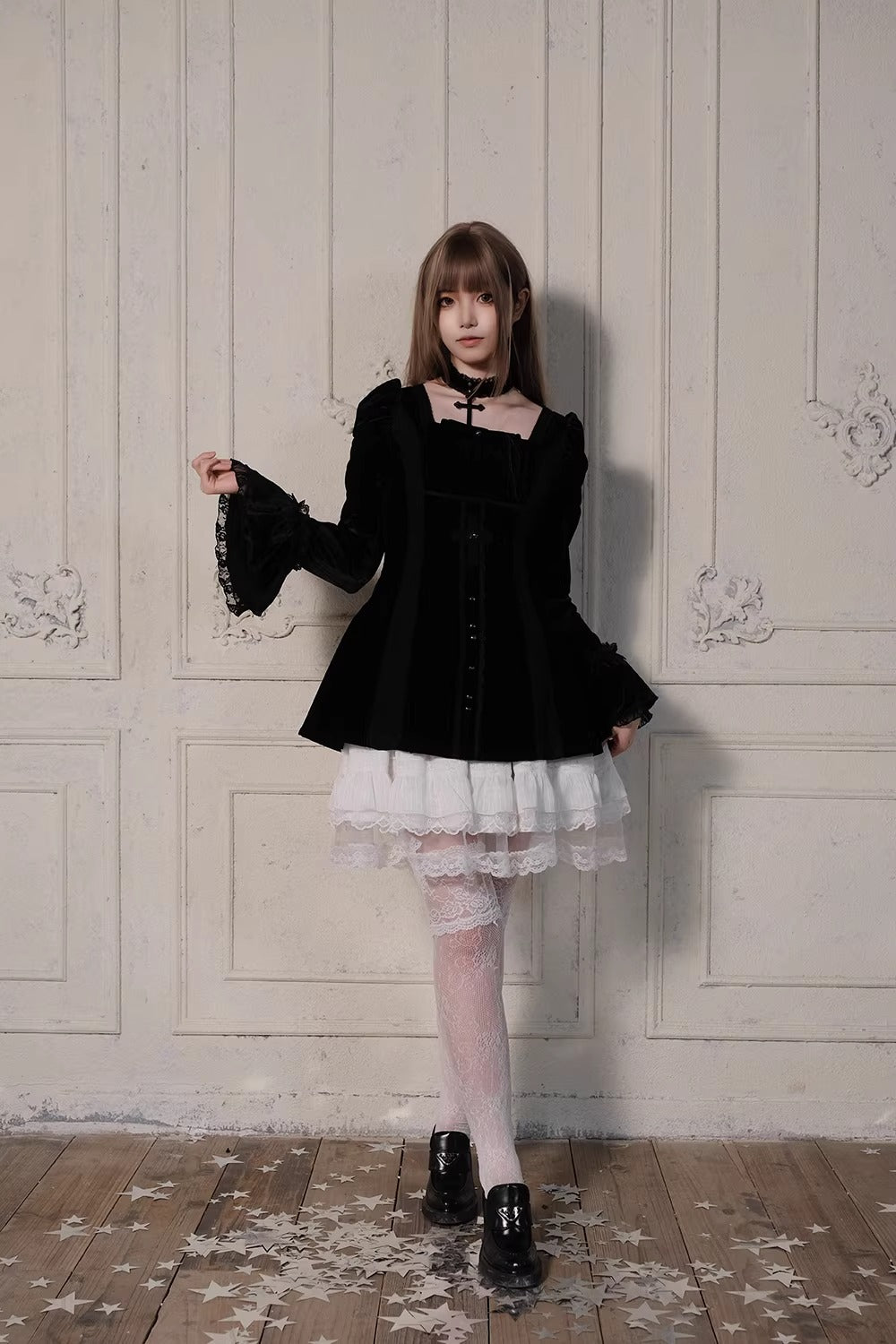 【受注予約~3/23】Embroidered Star ワンピース【魔女販售】