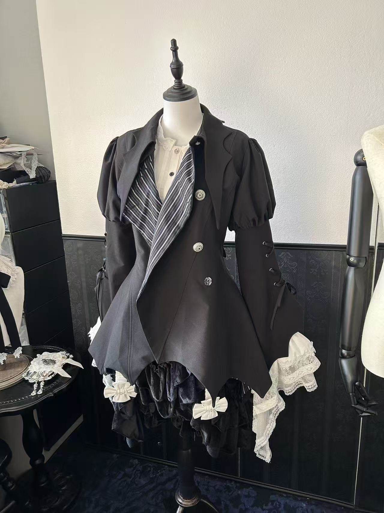 【受注予約~2/18】Symbiosis Doll ジャケット【黒眼窩診療室】